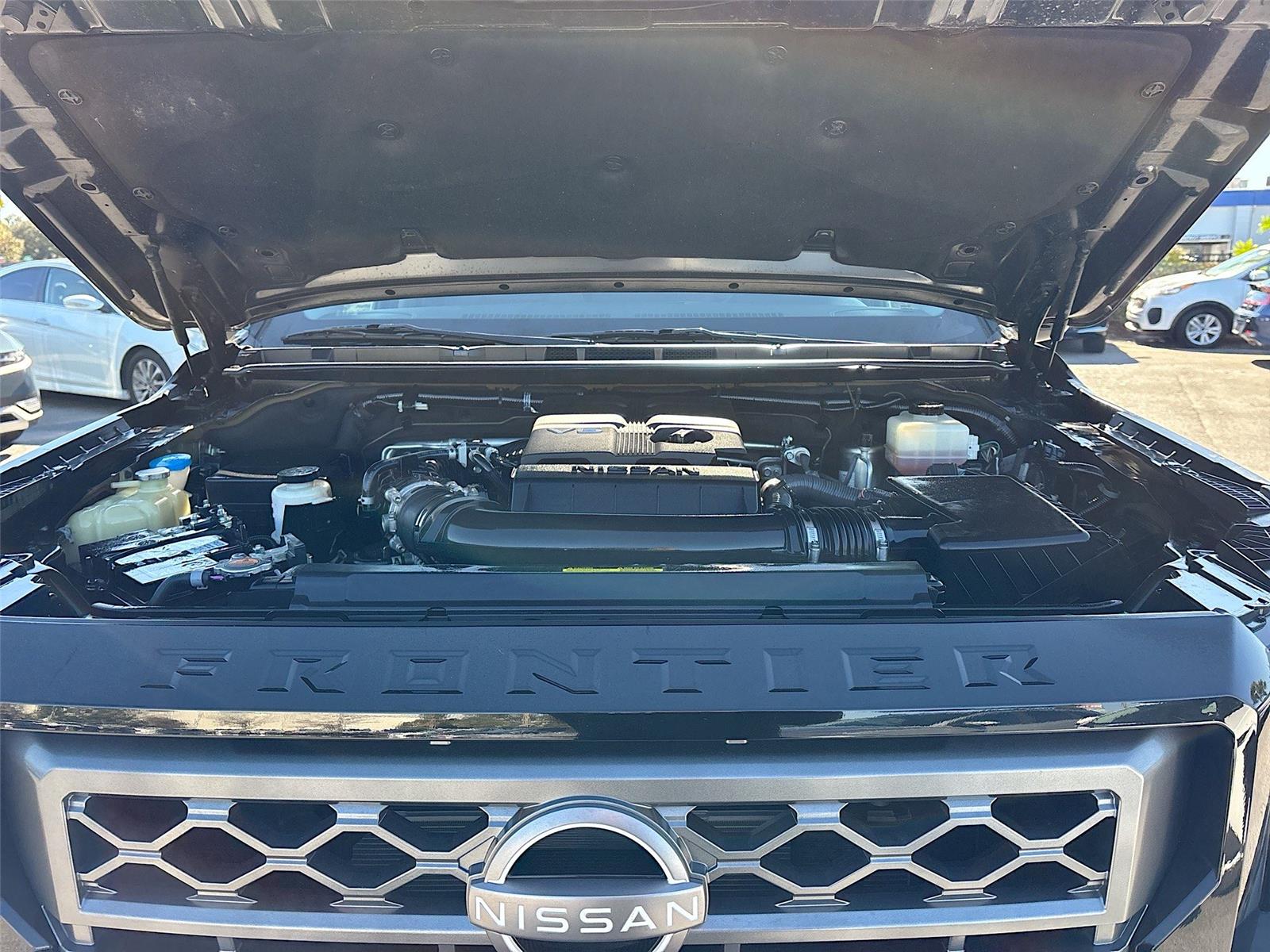 2023 Nissan Frontier SV