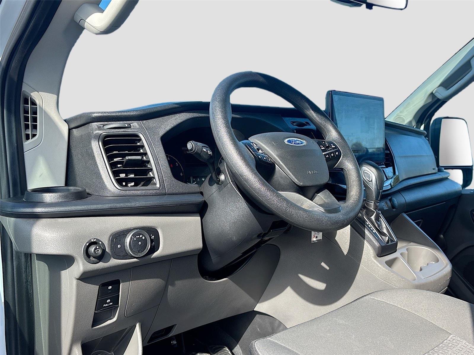 2023 Ford Transit 350 XLT