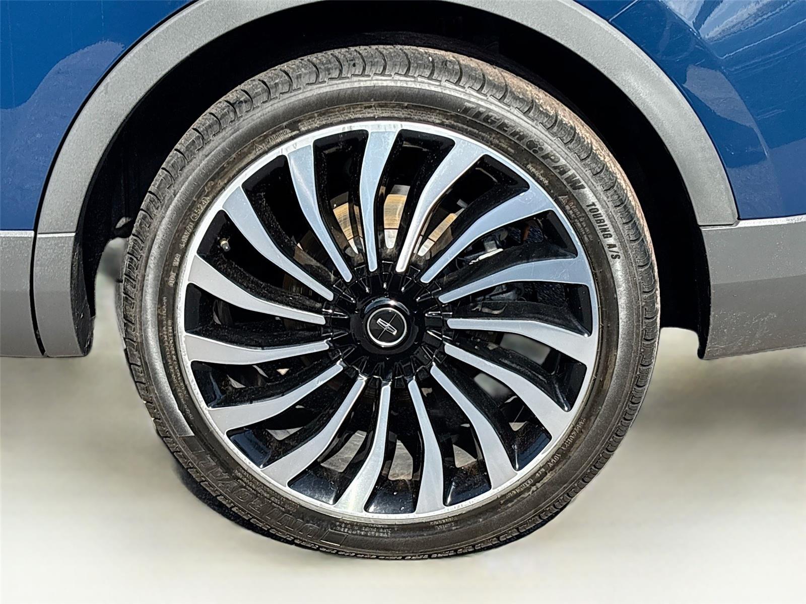 2019 Lincoln Nautilus Black Label