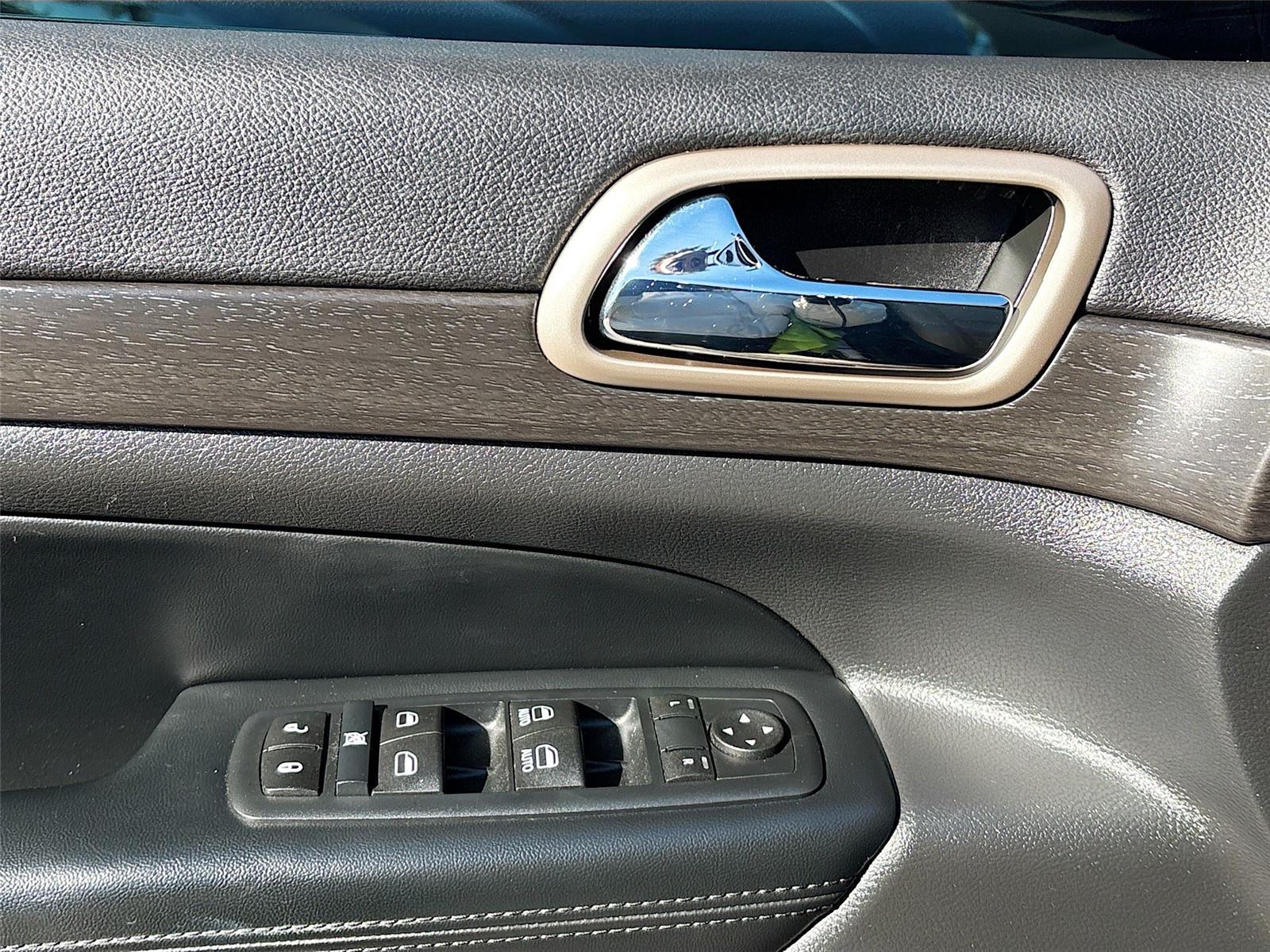 2016 Jeep Grand Cherokee Laredo