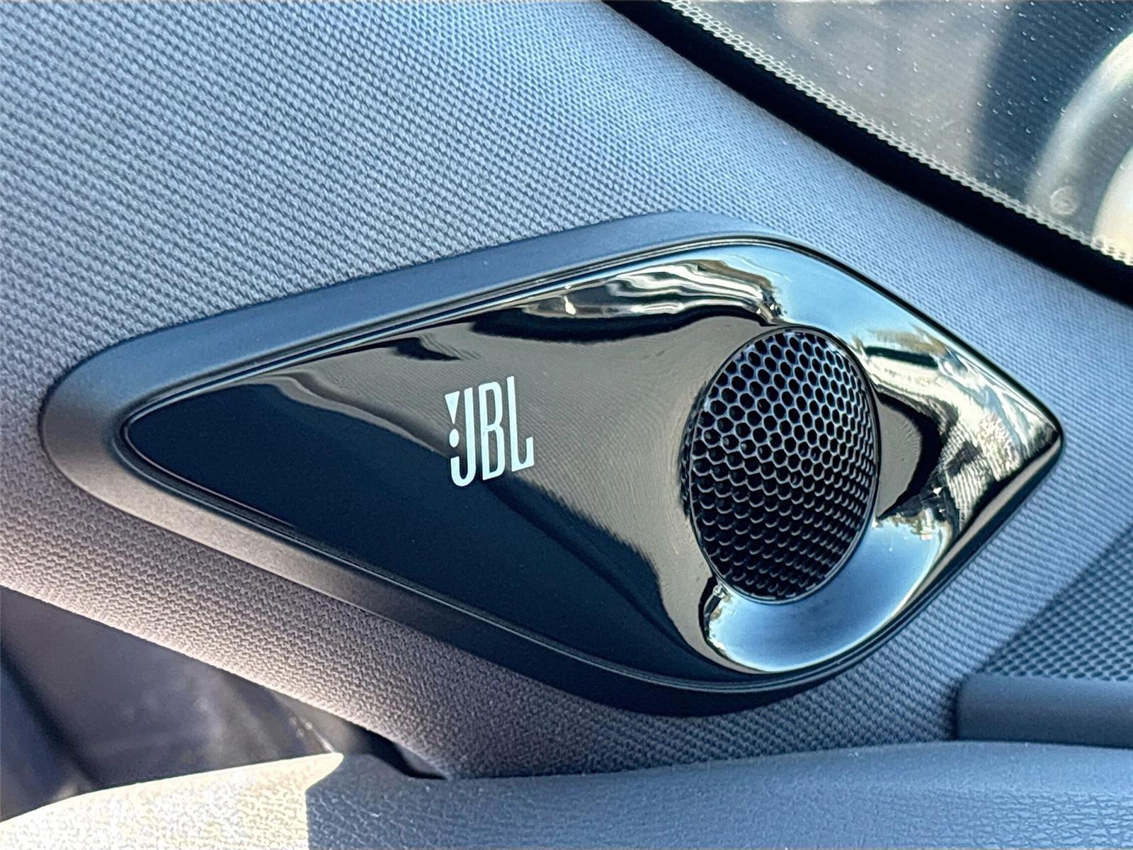 2022 Toyota Avalon Hybrid Limited