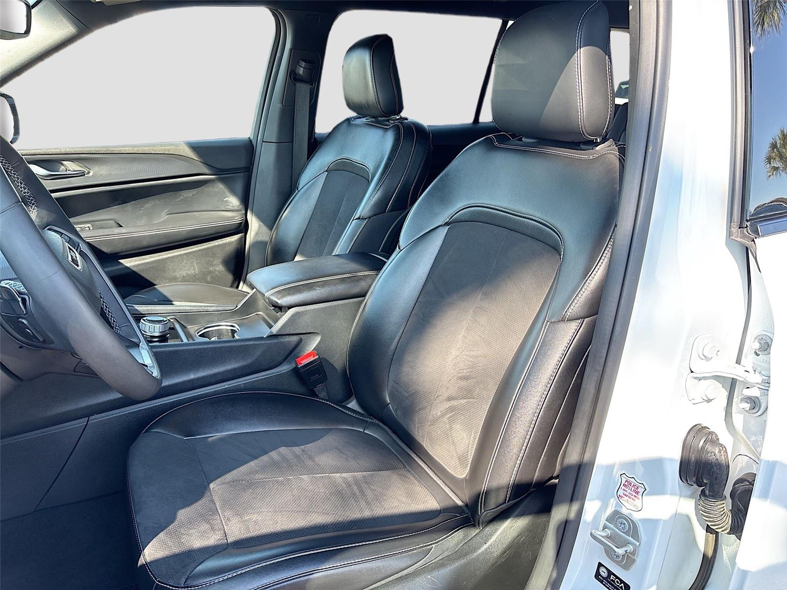 2024 Jeep Grand Cherokee L Altitude