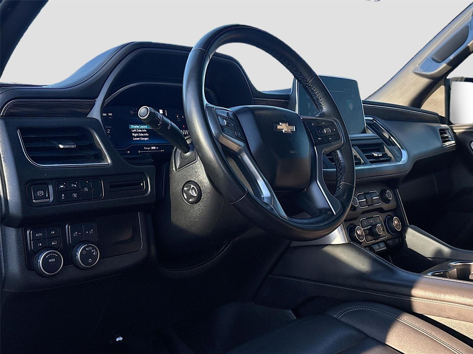 2023 Chevrolet Suburban LT