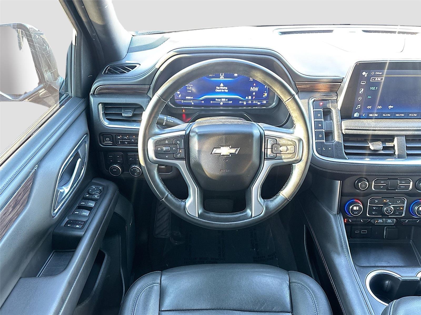 2023 Chevrolet Suburban LT