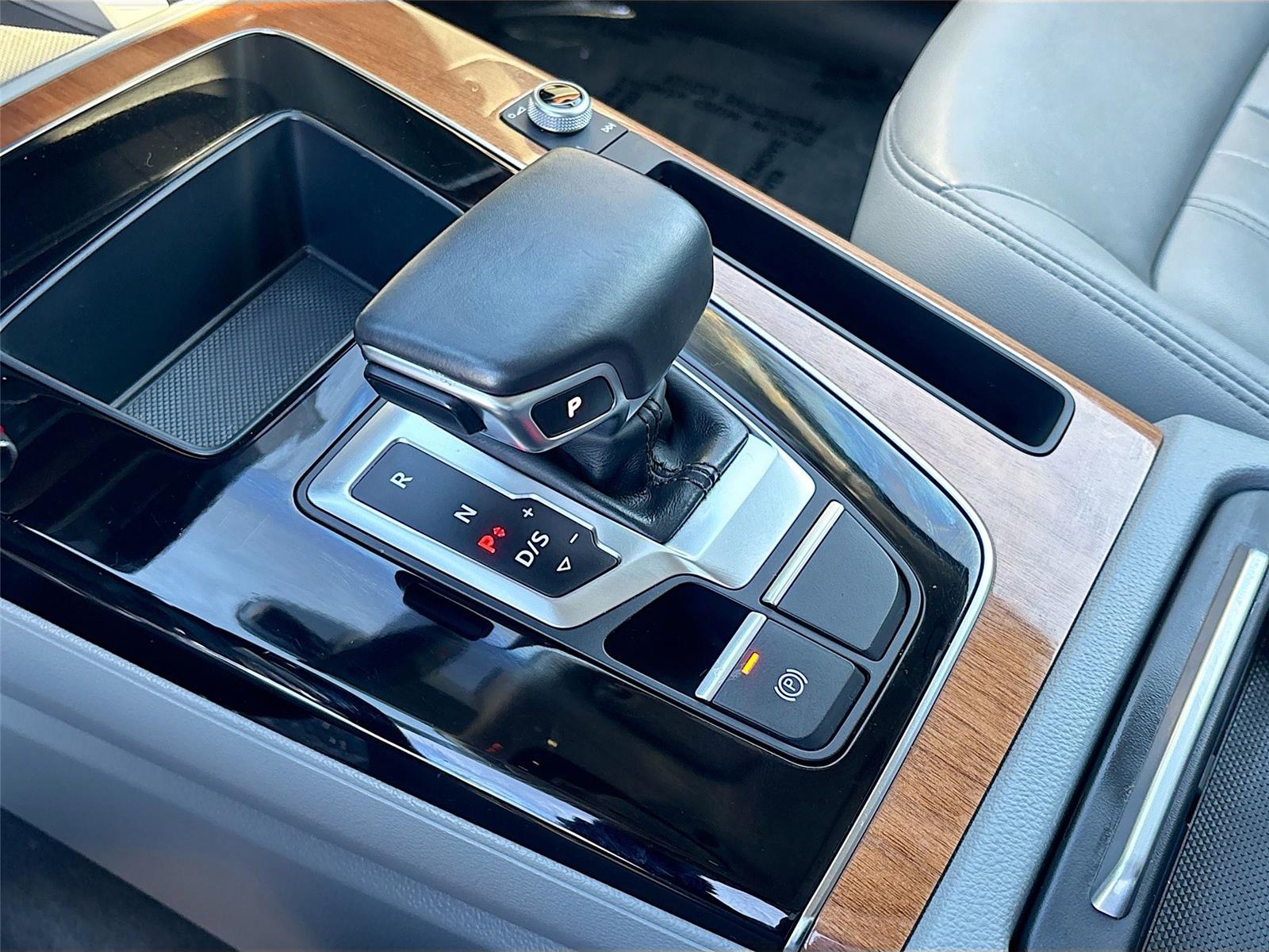 2022 Audi Q5 S line Premium