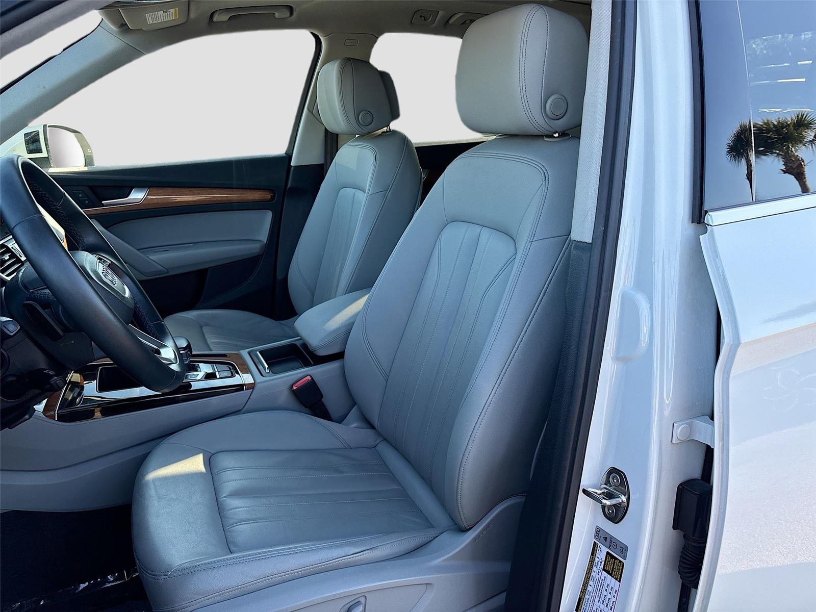 2022 Audi Q5 S line Premium