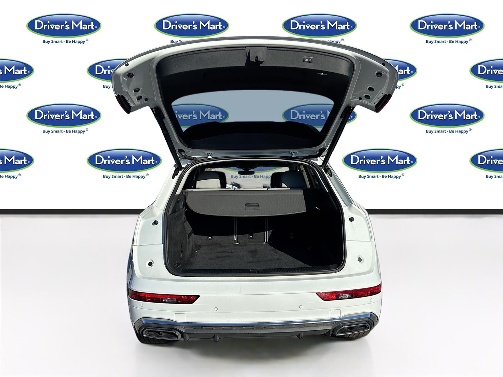 2022 Audi Q5 S line Premium