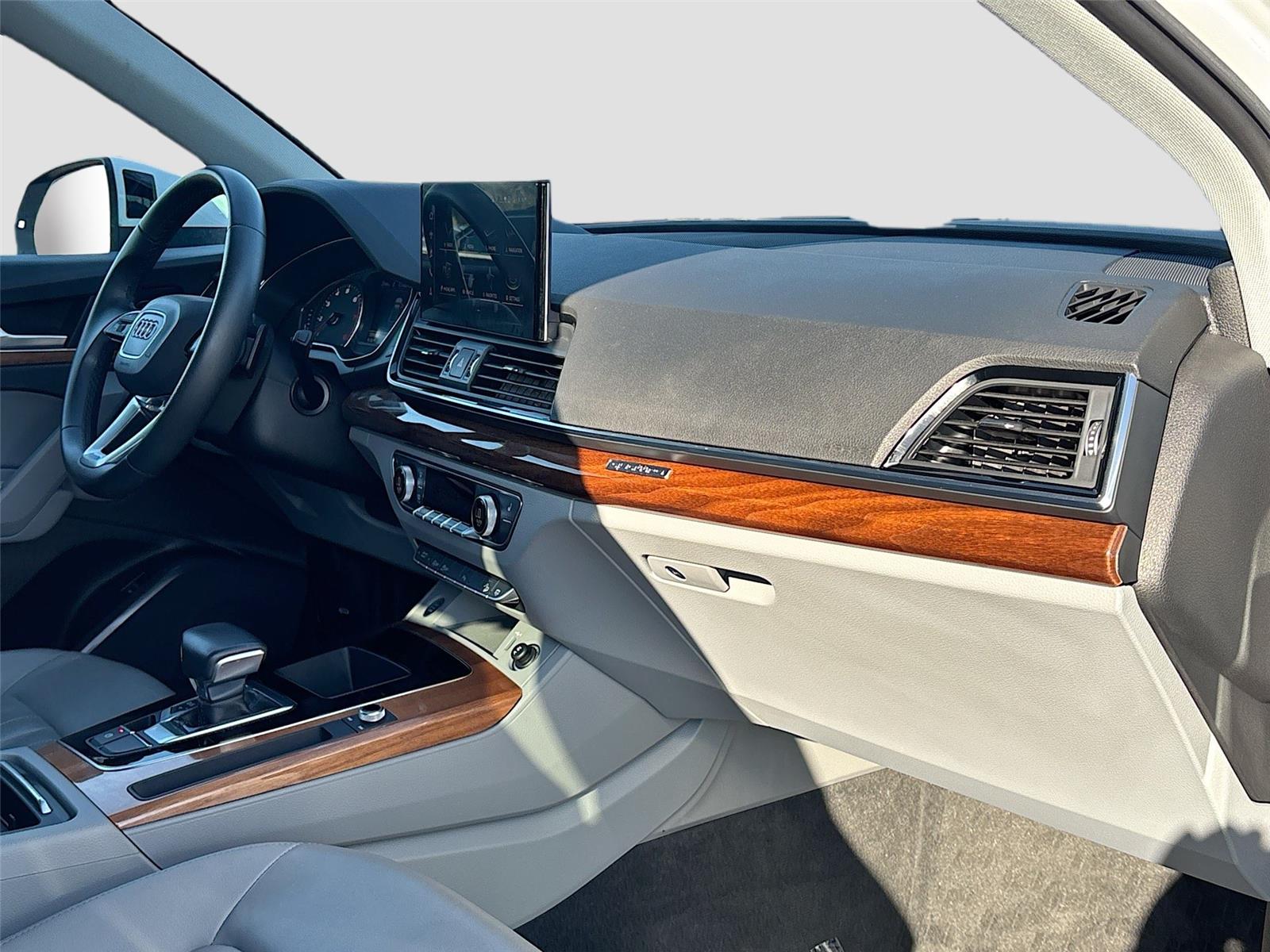 2022 Audi Q5 S line Premium