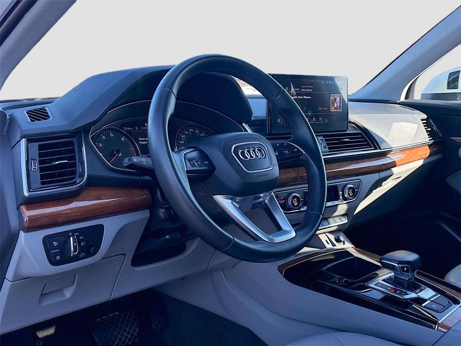 2022 Audi Q5 S line Premium