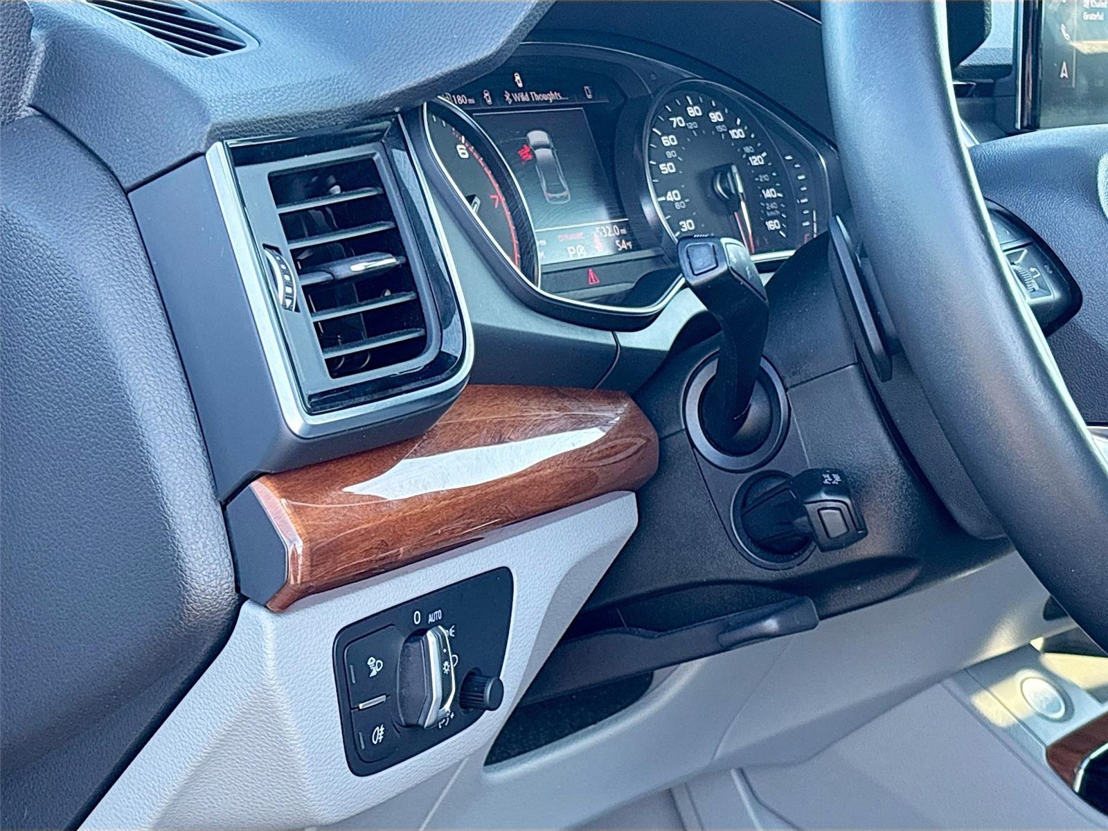 2022 Audi Q5 S line Premium