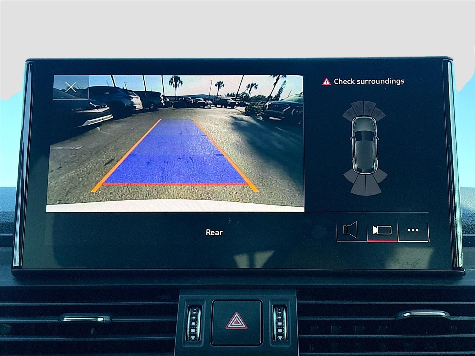 2022 Audi Q5 S line Premium