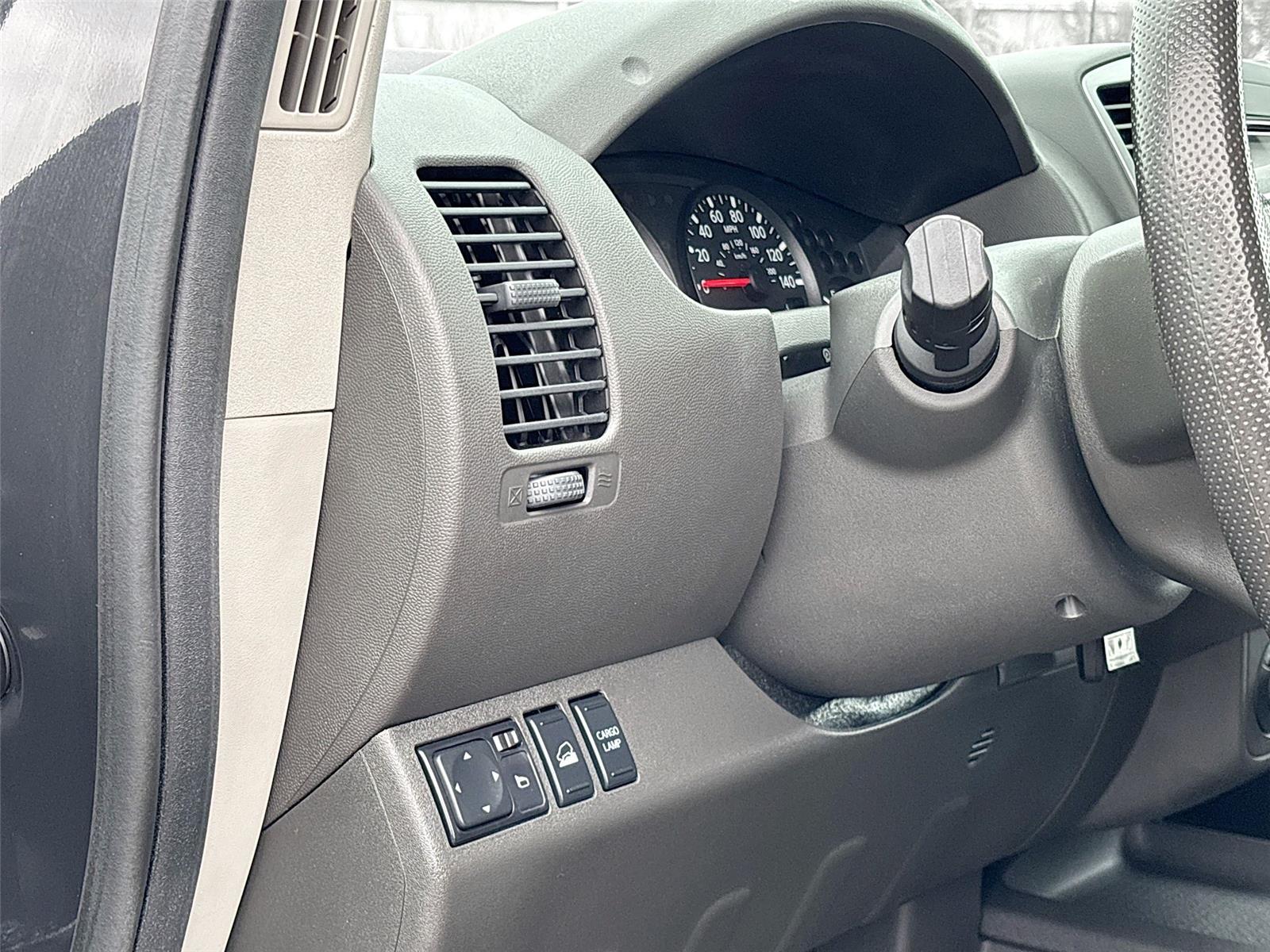 2015 Nissan Frontier SV