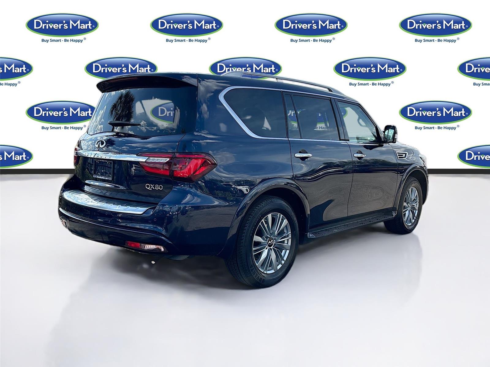 2024 INFINITI QX80 LUXE