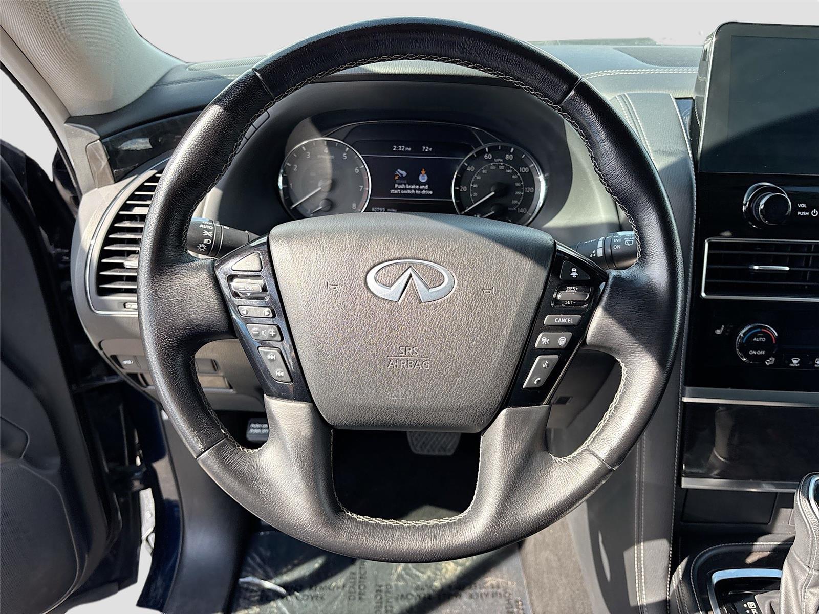 2024 INFINITI QX80 LUXE