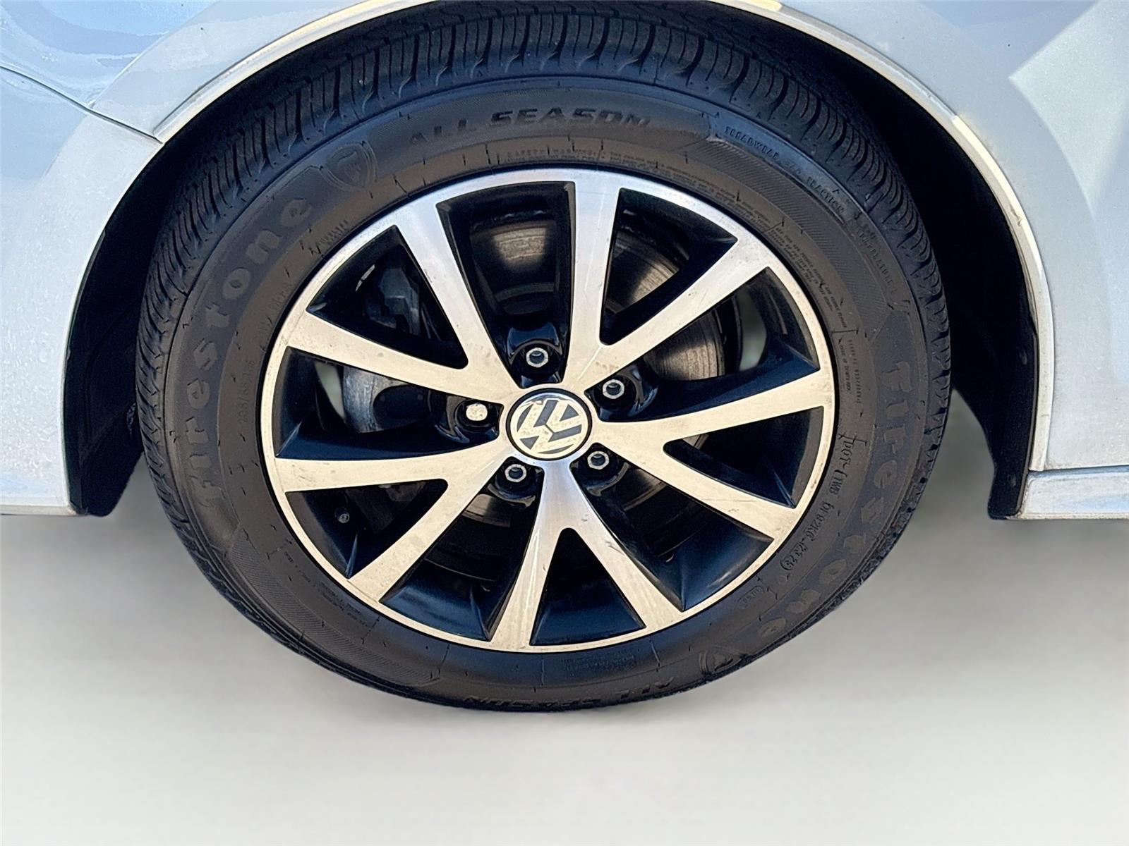 2017 VOLKSWAGEN JETTA SE