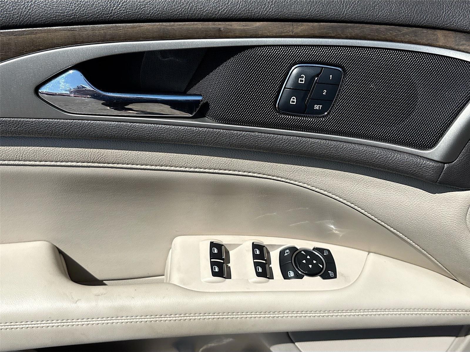 2017 Lincoln MKZ Reserve