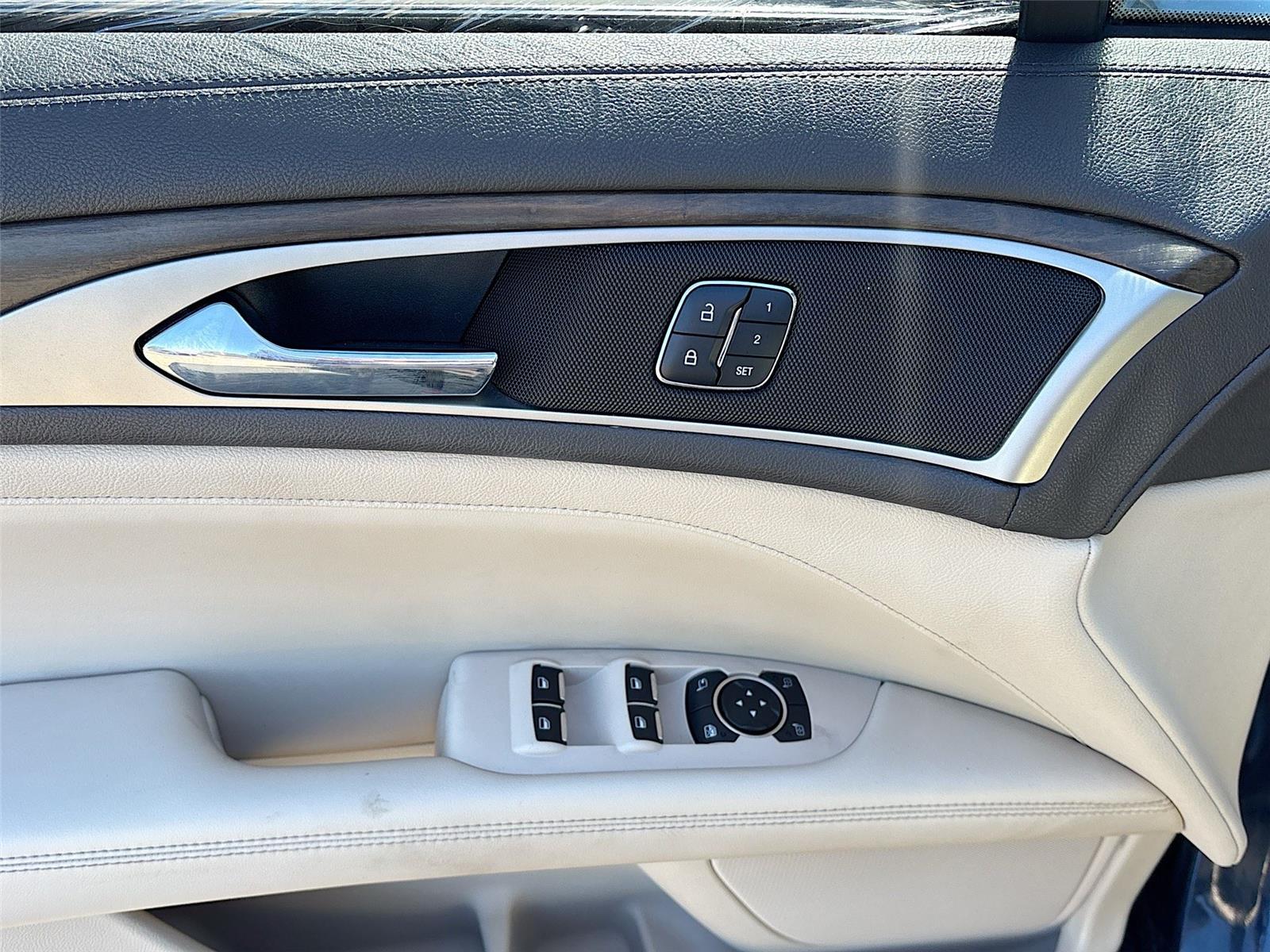 2017 LINCOLN MKZ RESERVE