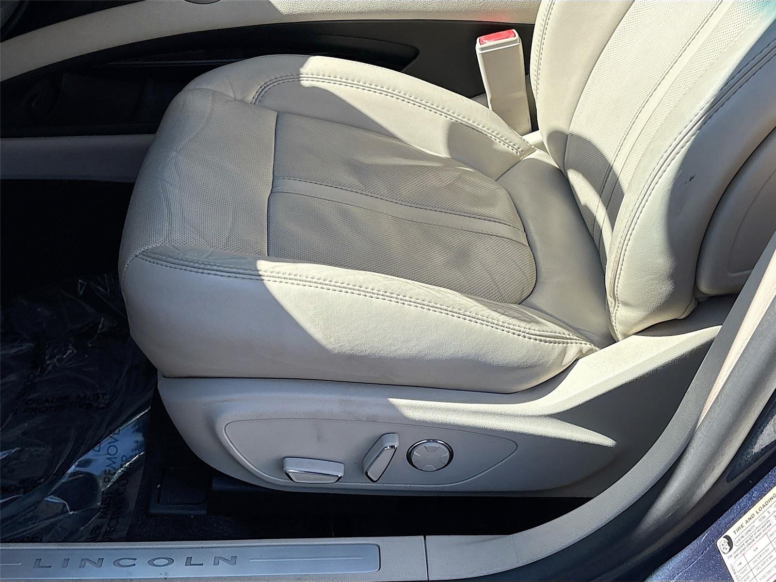 2017 LINCOLN MKZ RESERVE