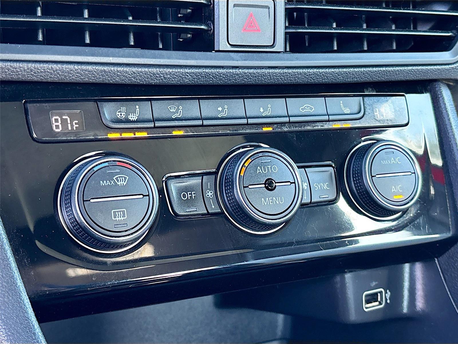 2019 Volkswagen Jetta R-Line