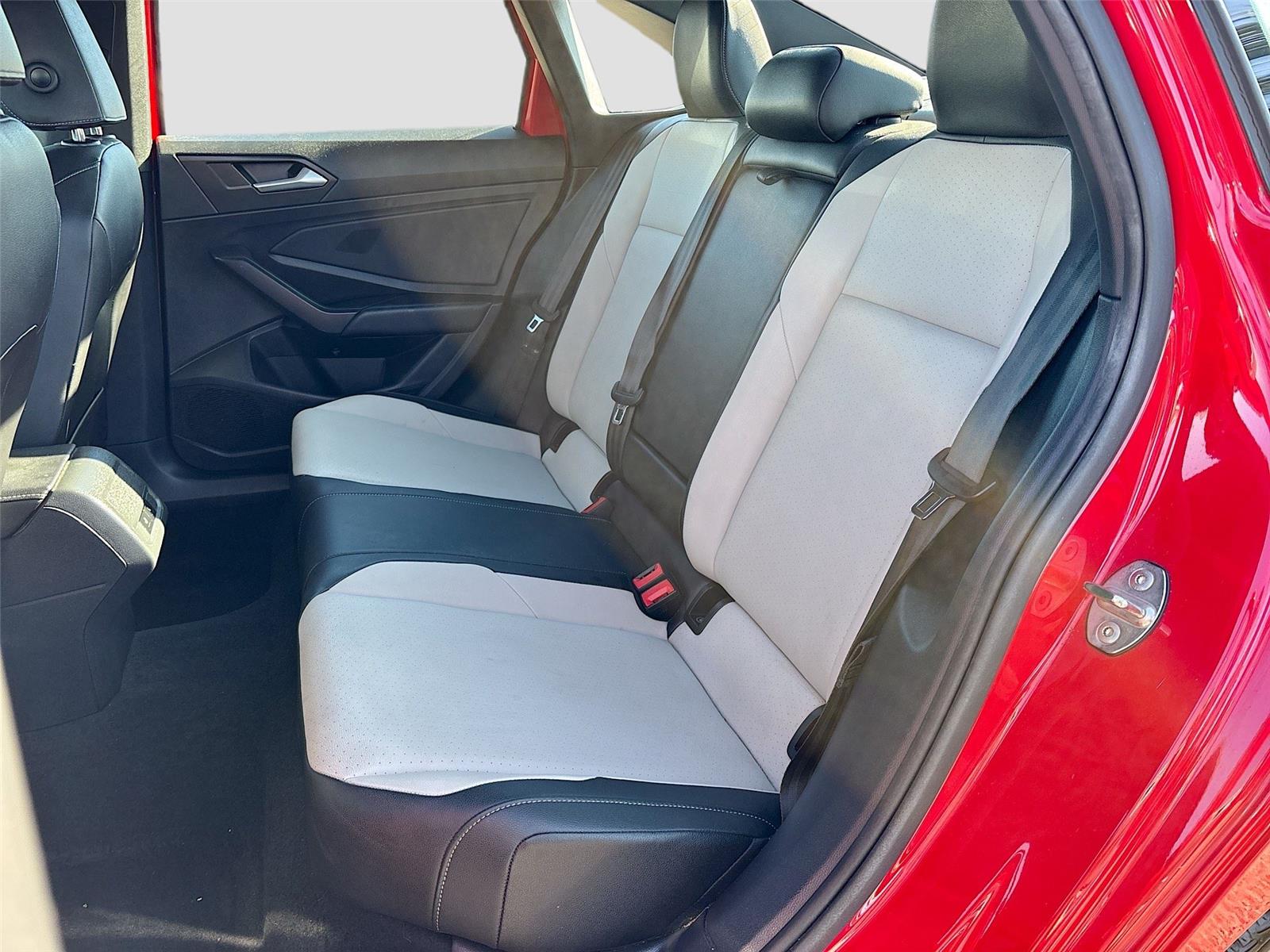 2019 Volkswagen Jetta R-Line