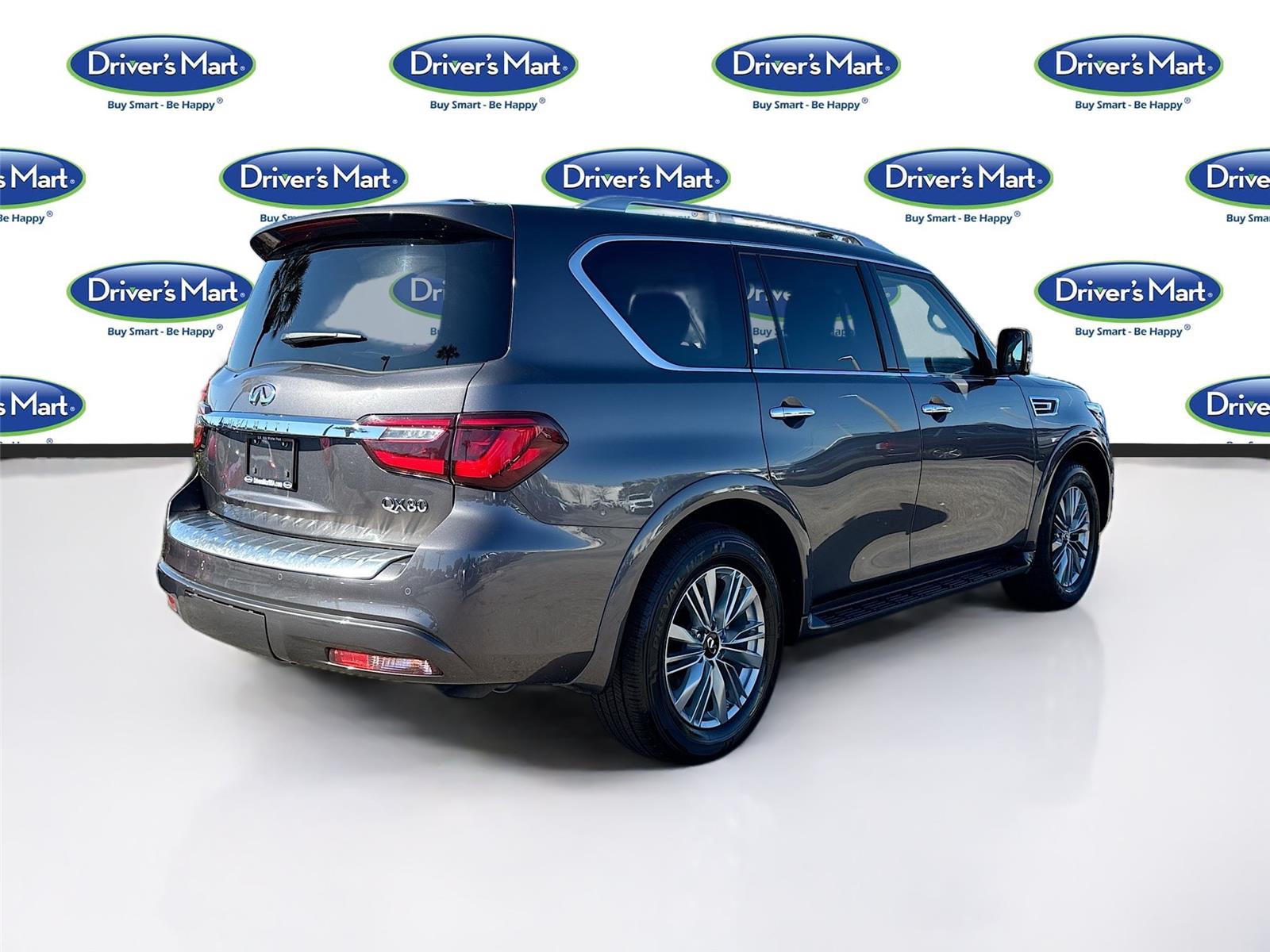 2024 INFINITI QX80 LUXE