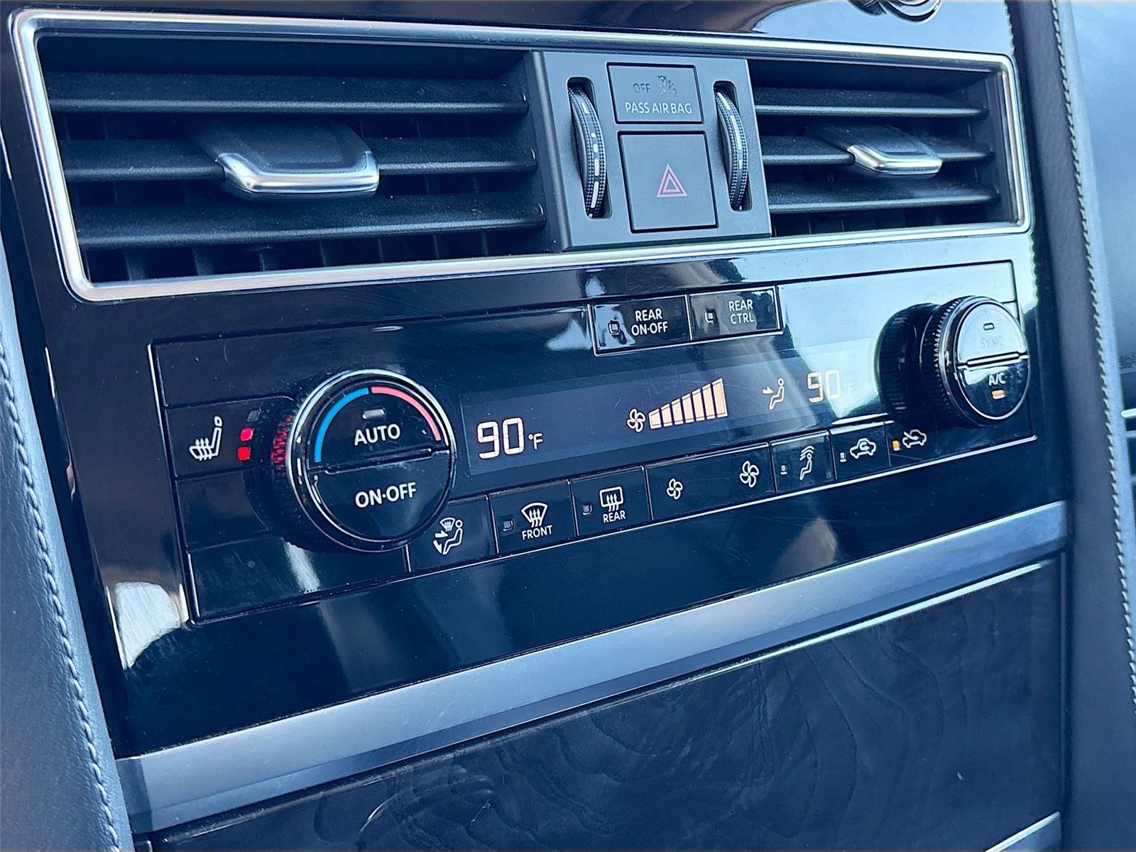 2024 INFINITI QX80 LUXE