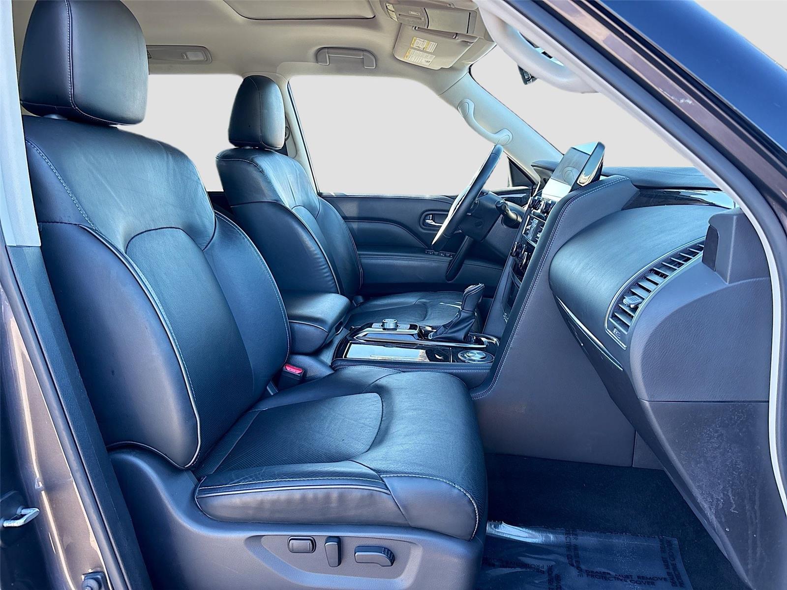 2024 INFINITI QX80 LUXE