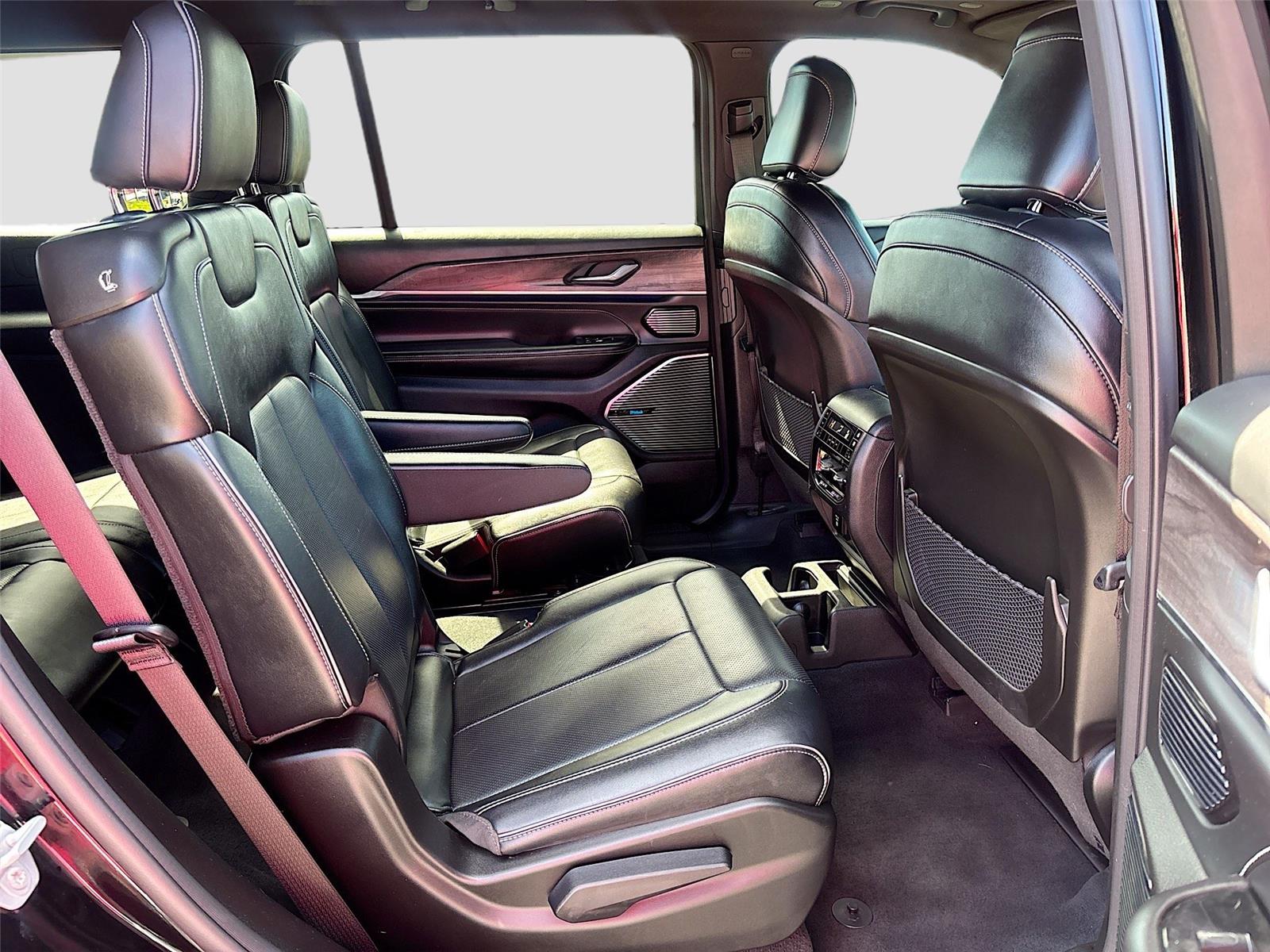 2022 Jeep Grand Cherokee L Overland