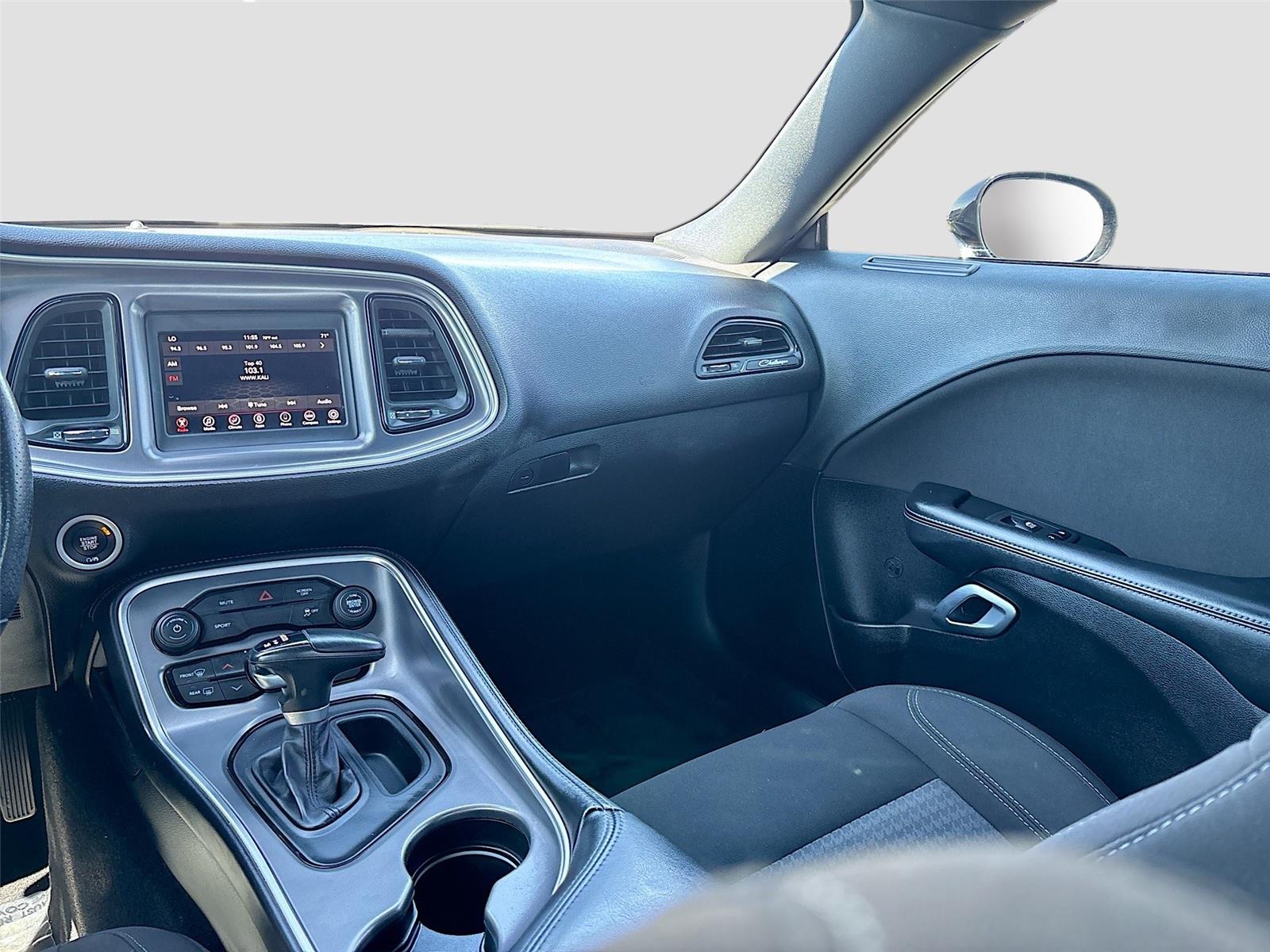 2020 Dodge Challenger SXT