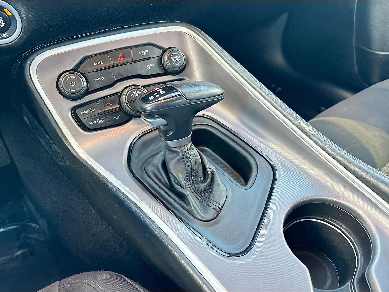 2022 DODGE CHALLENGER SXT