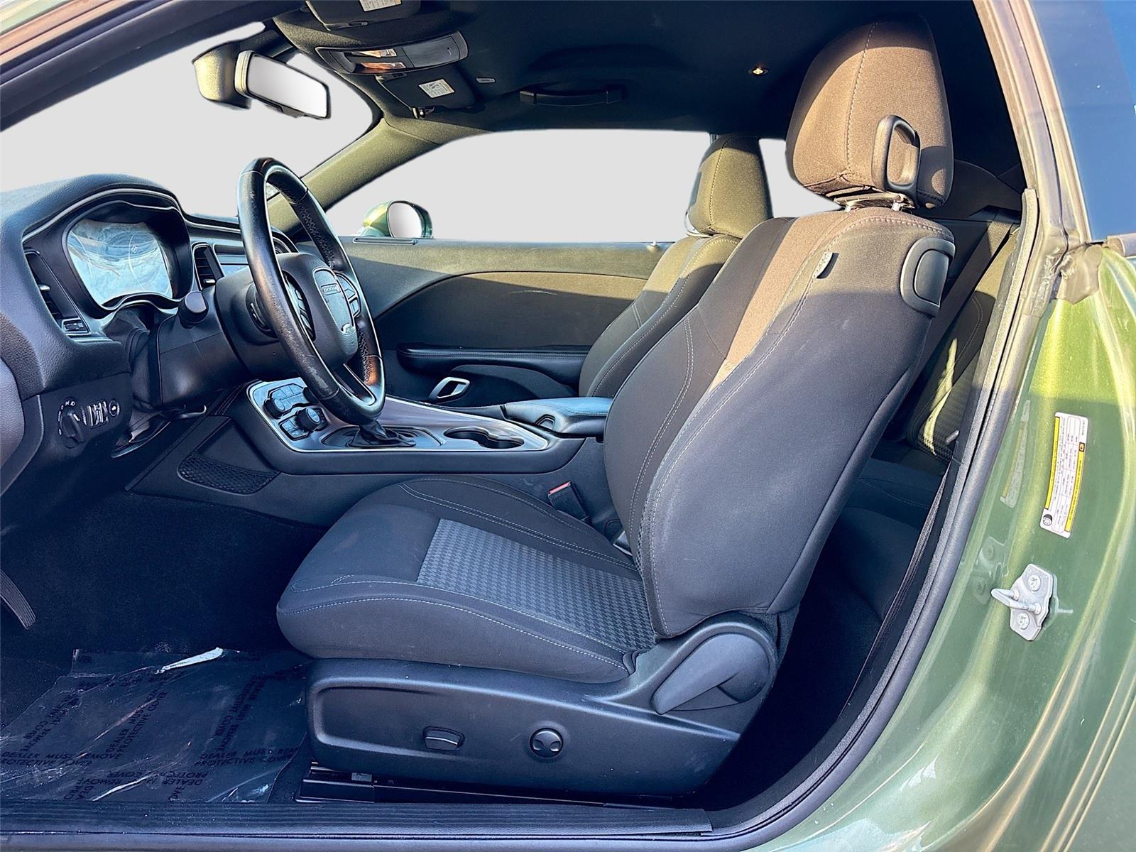 2022 DODGE CHALLENGER SXT