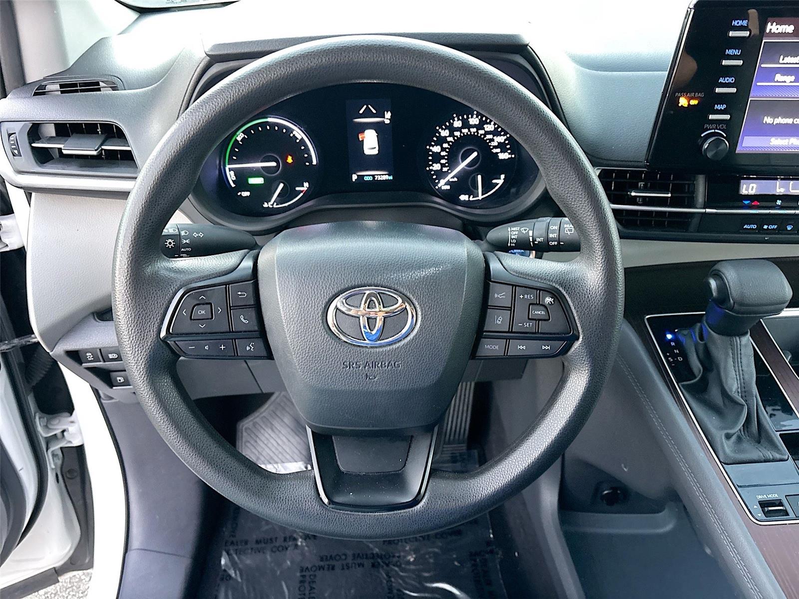 2024 Toyota Sienna LE 8-Passenger