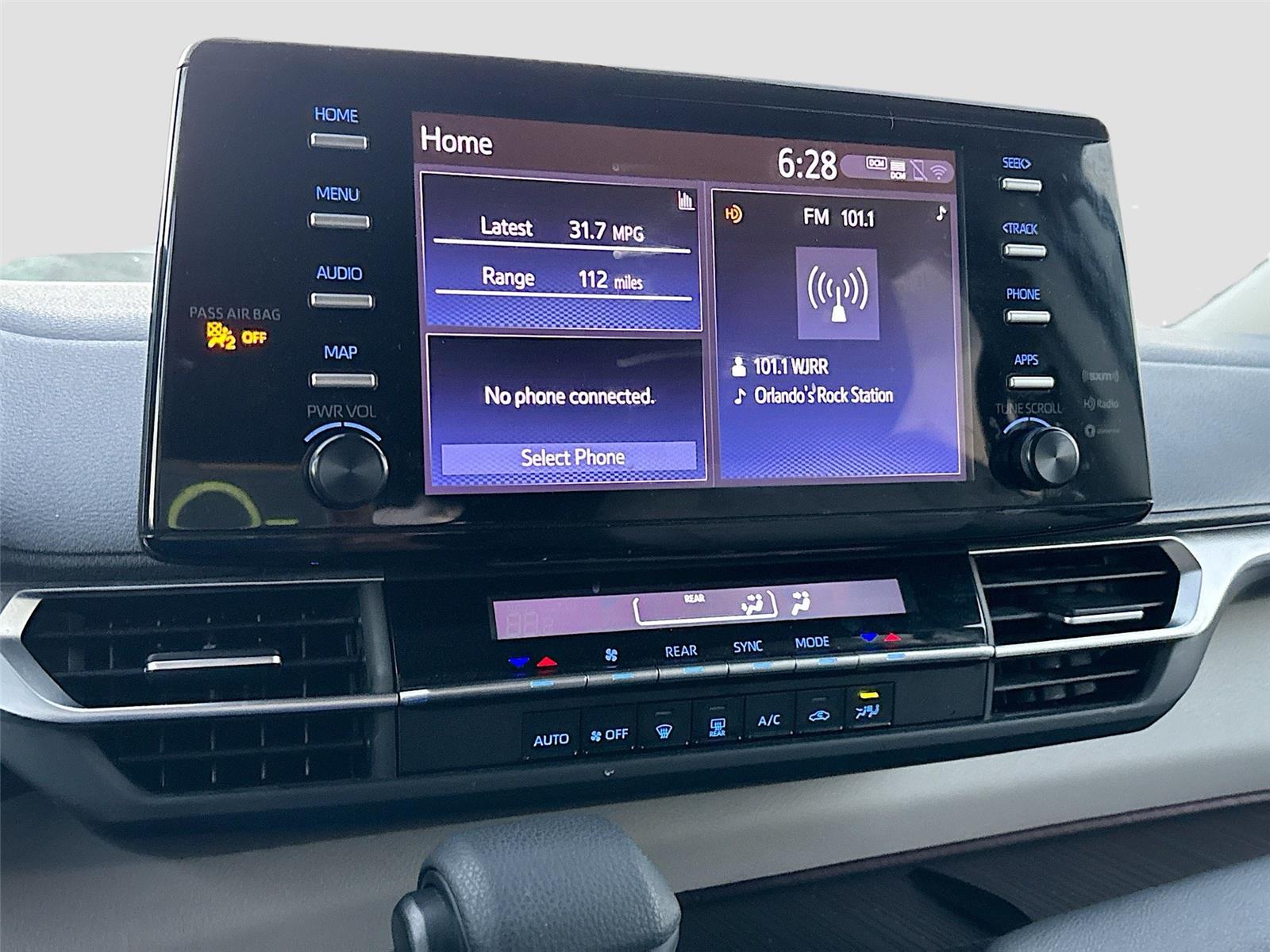 2024 Toyota Sienna LE 8-Passenger