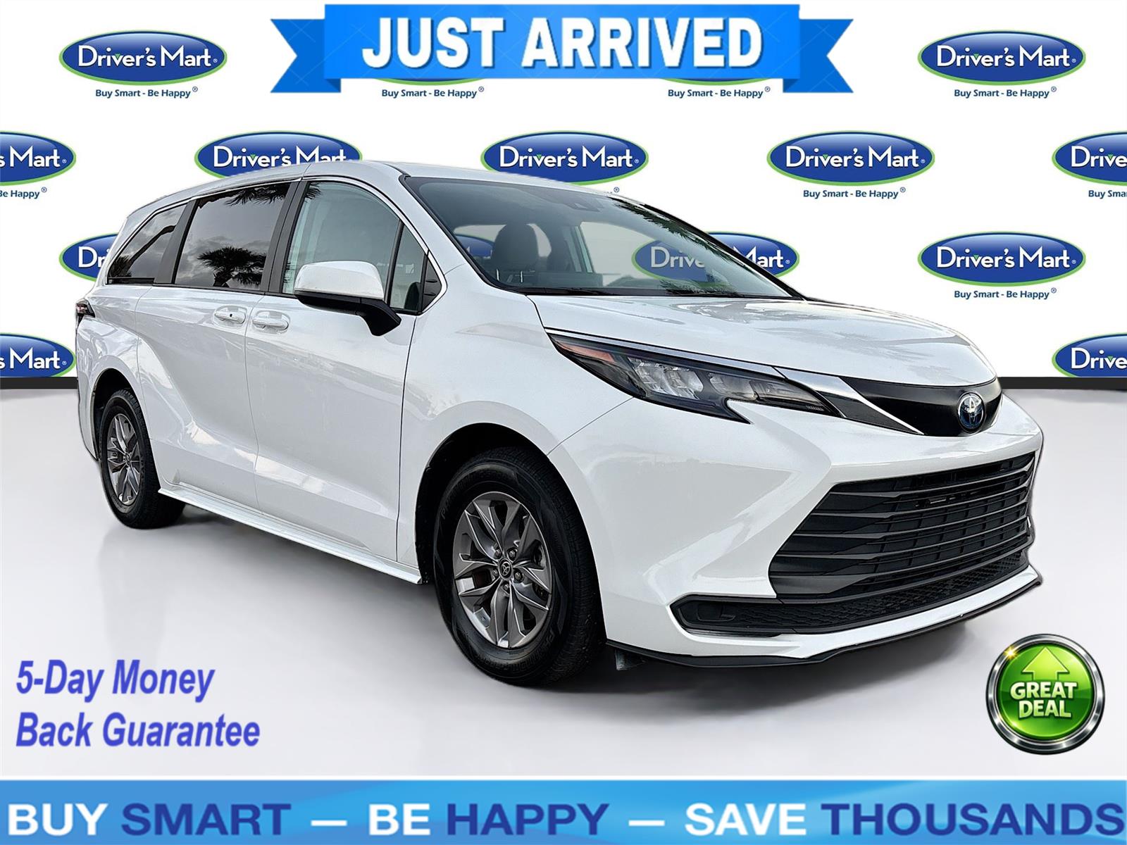 2024 Toyota Sienna LE 8-Passenger