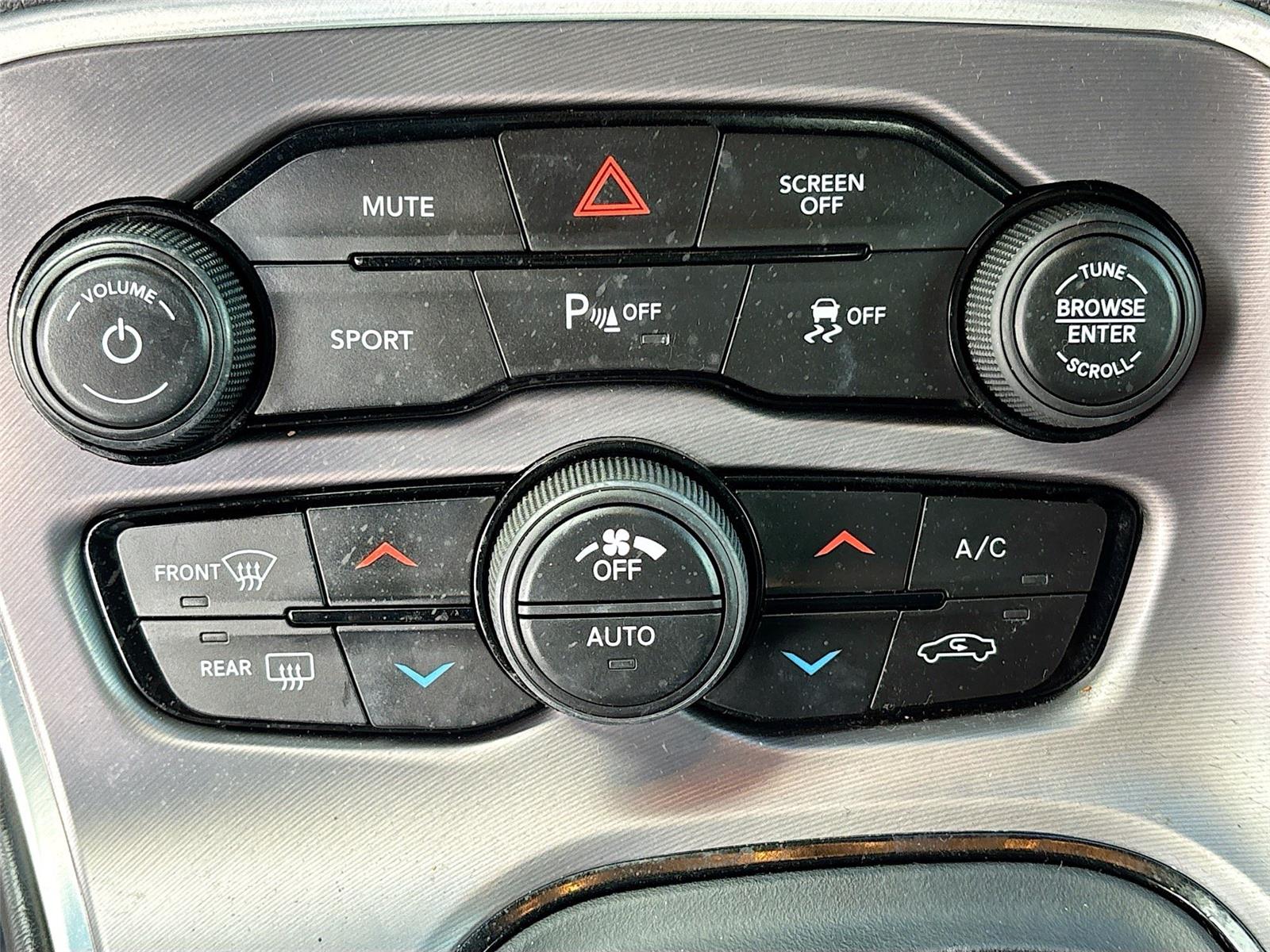 2019 Dodge Challenger SXT