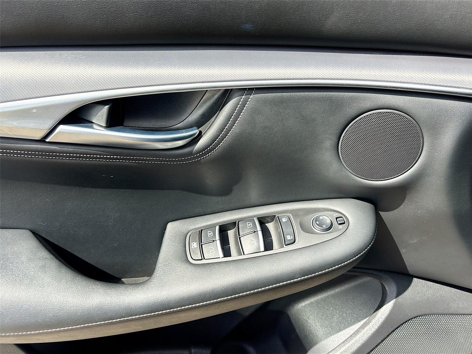 2022 INFINITI QX55 LUXE