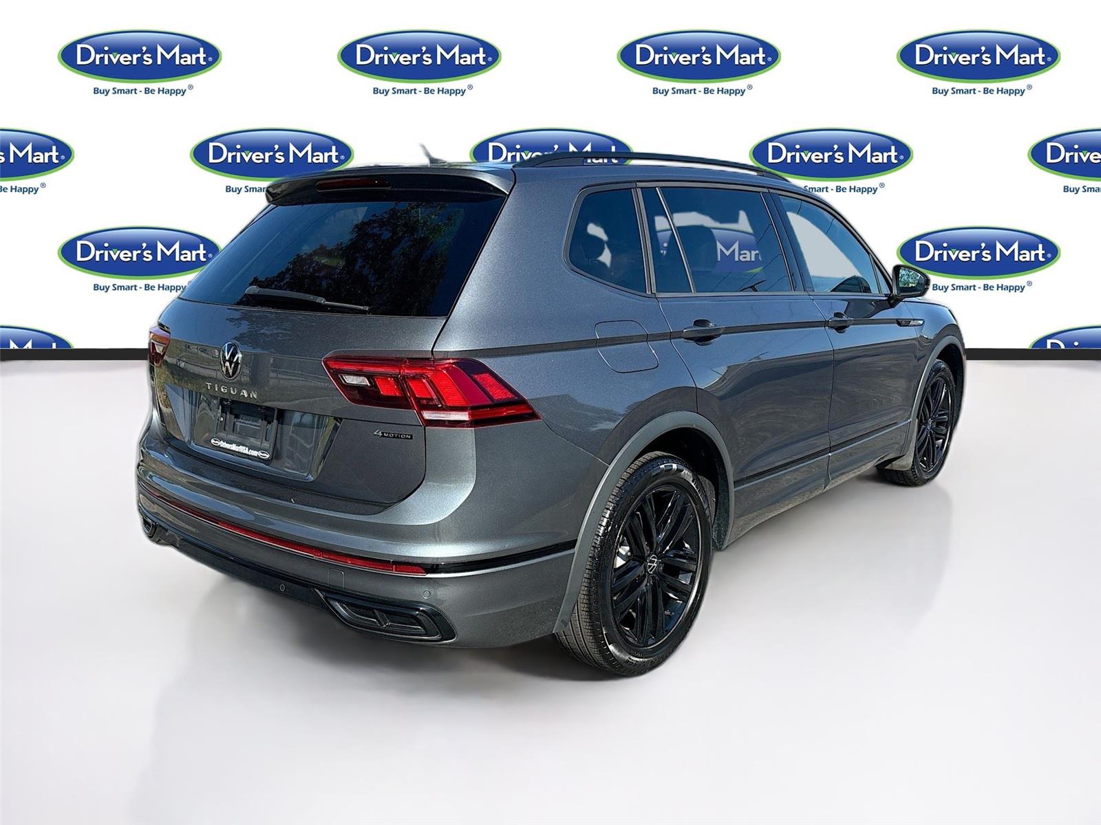 2022 Volkswagen Tiguan SE R-Line Black