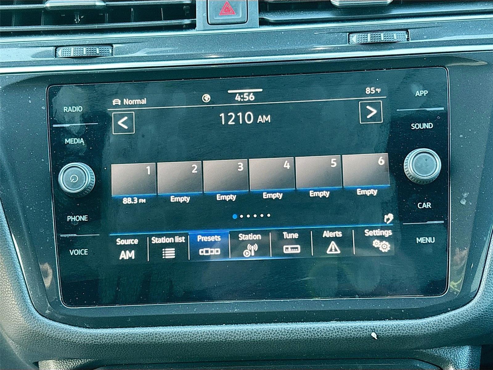 2022 Volkswagen Tiguan SE R-Line Black