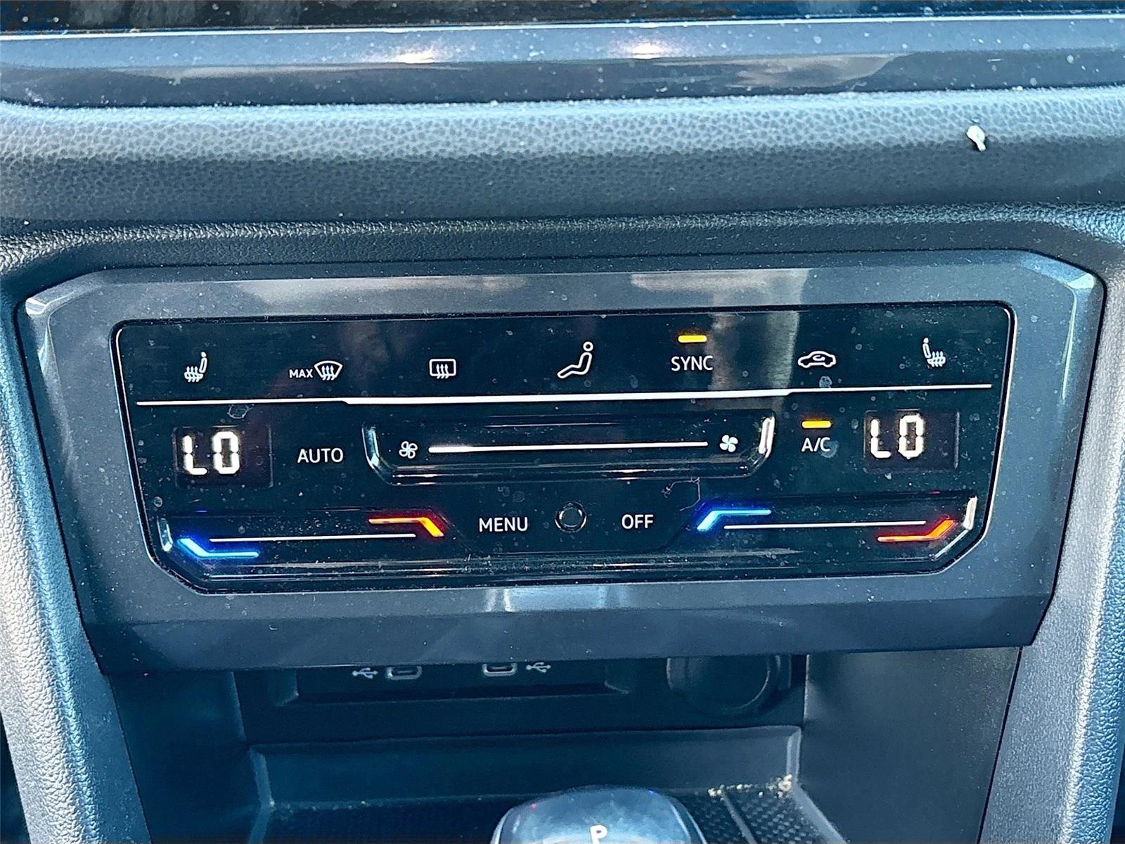 2022 Volkswagen Tiguan SE R-Line Black