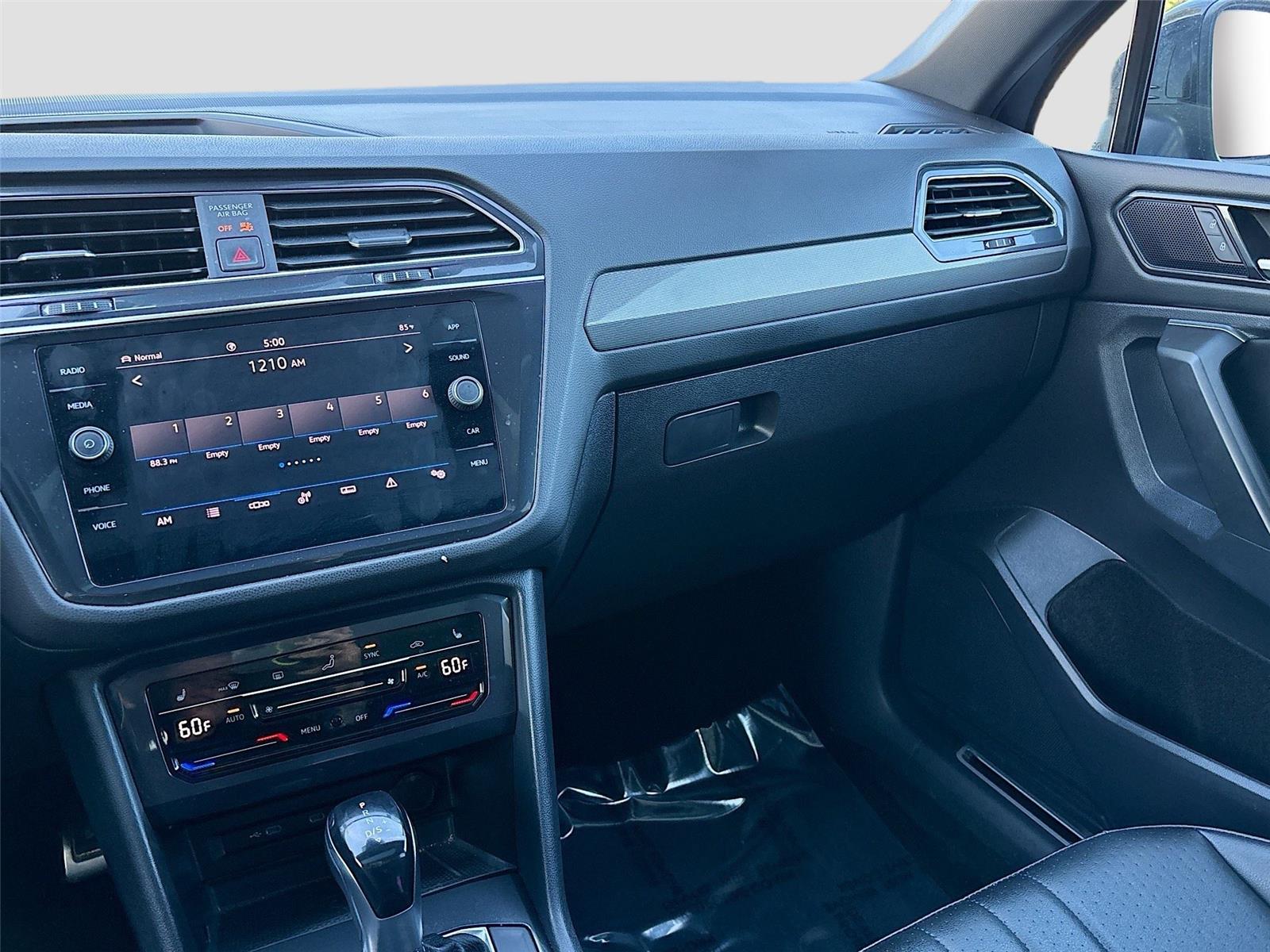 2022 Volkswagen Tiguan SE R-Line Black