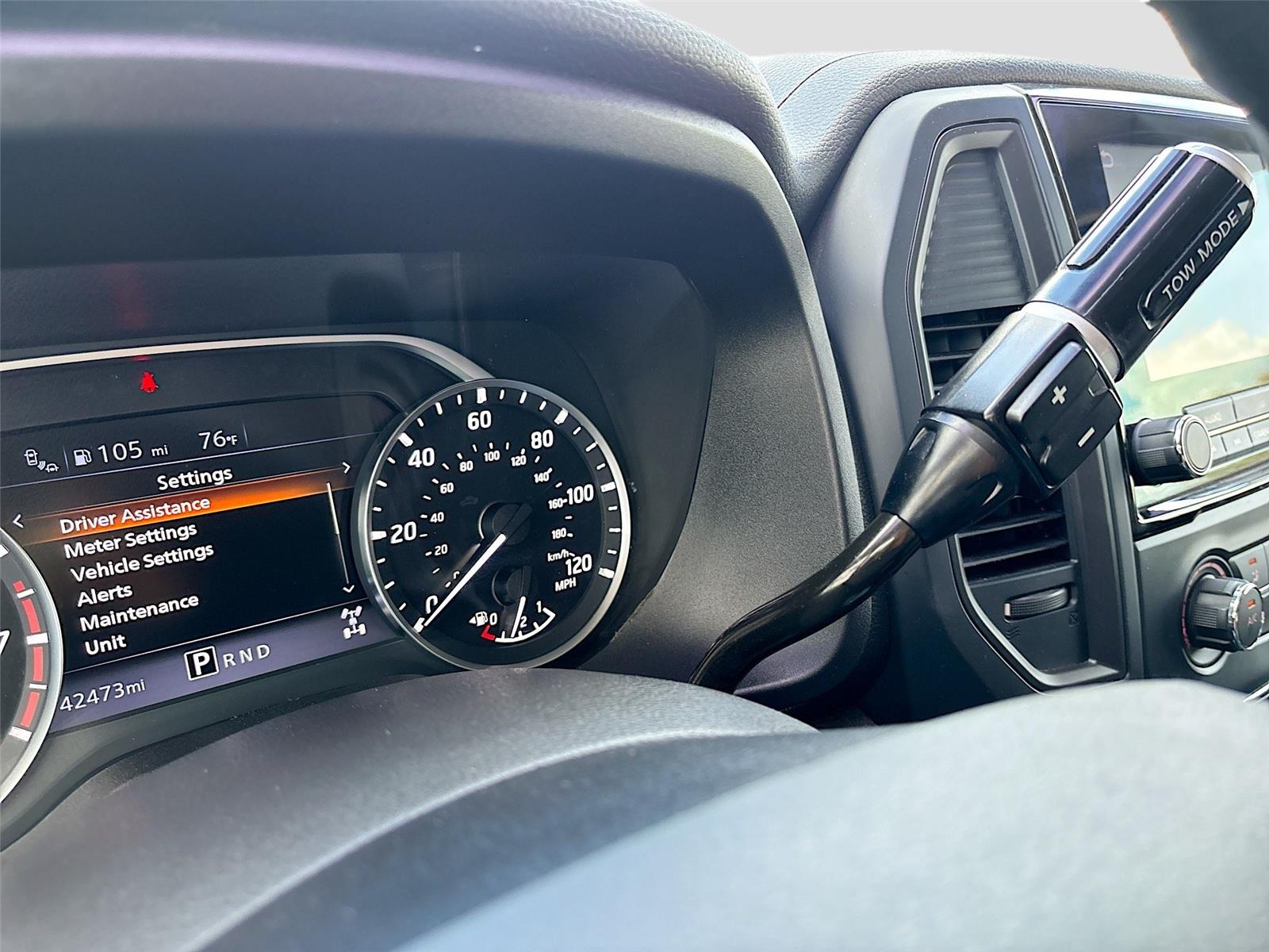 2023 Nissan Titan SV