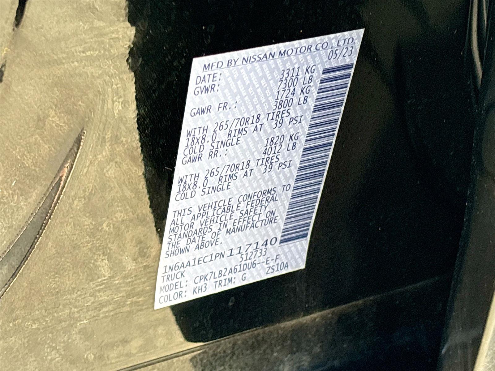 2023 Nissan Titan SV