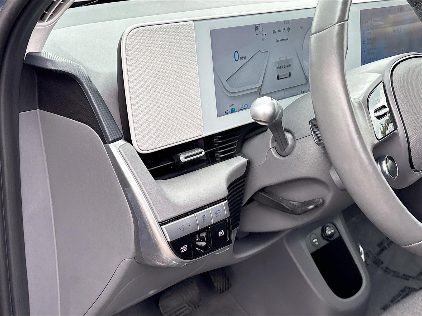 2024 Hyundai IONIQ 5 SEL