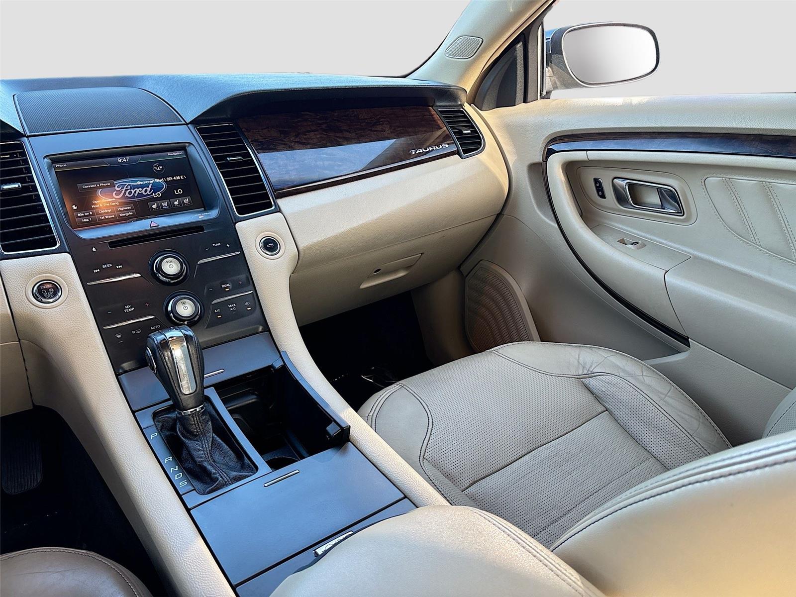 2015 Ford Taurus Limited