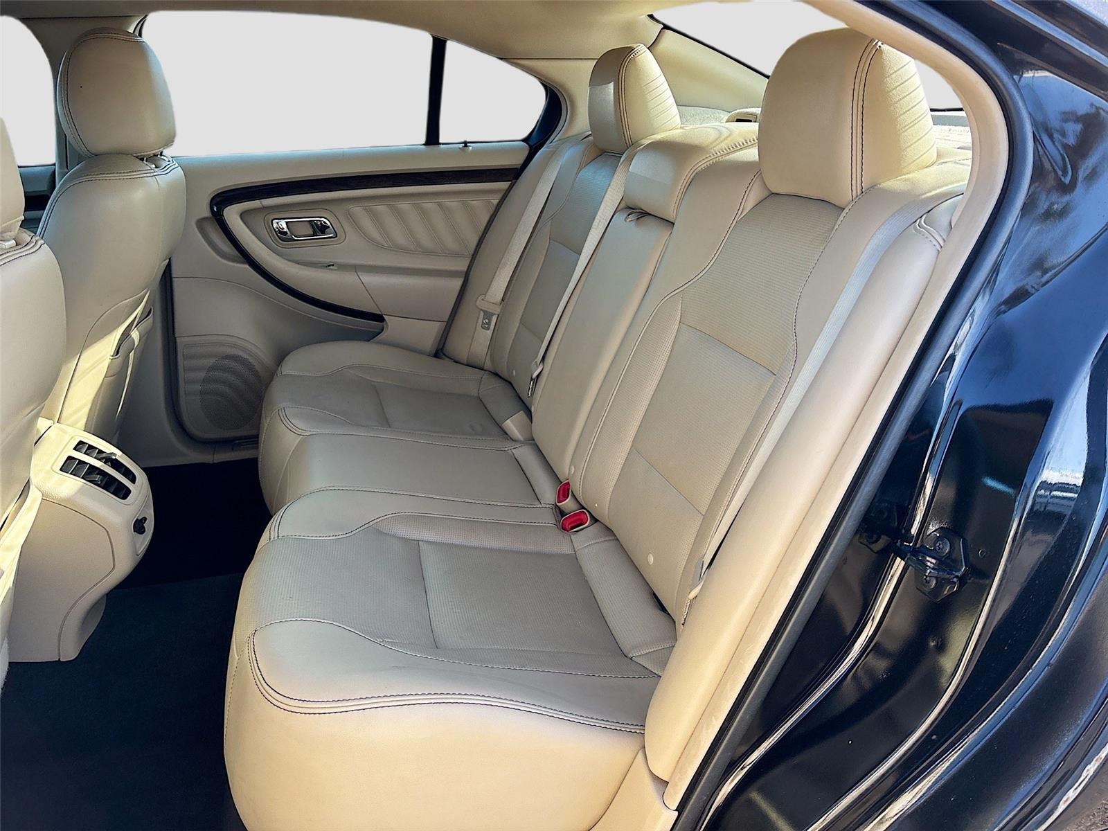 2015 Ford Taurus Limited