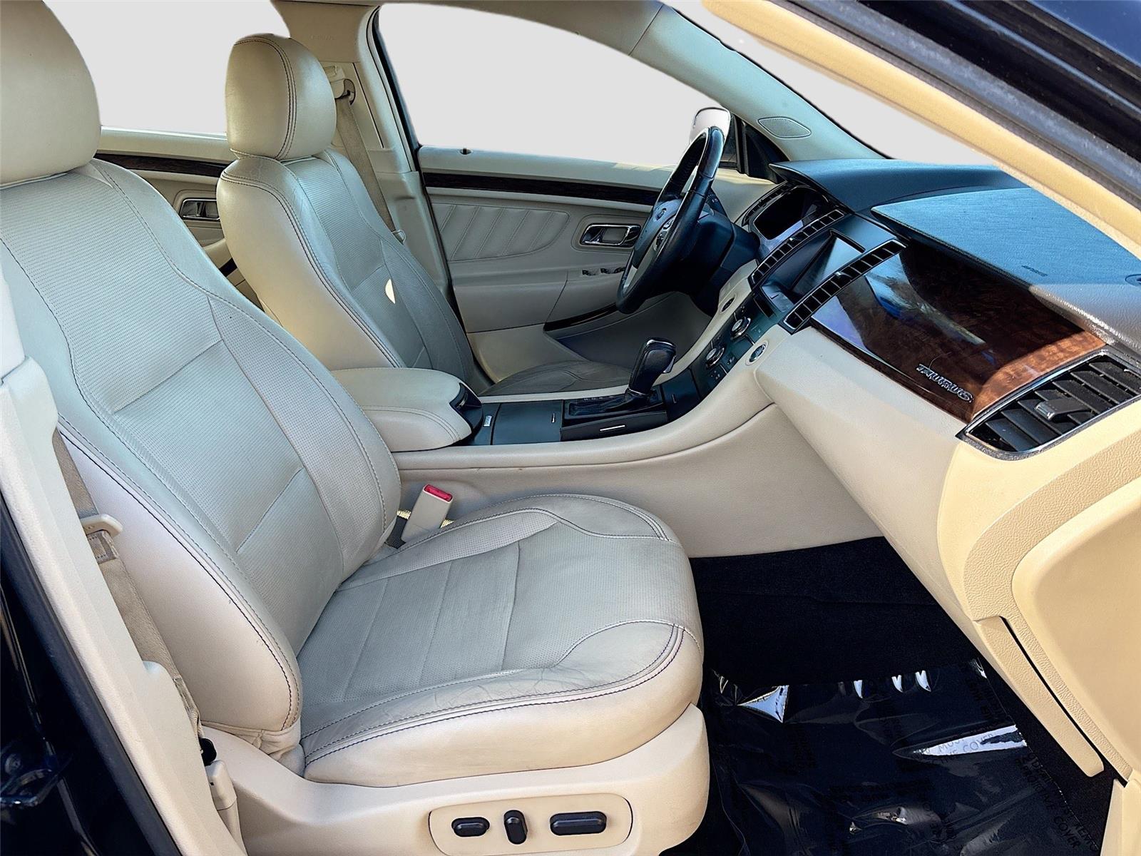 2015 Ford Taurus Limited