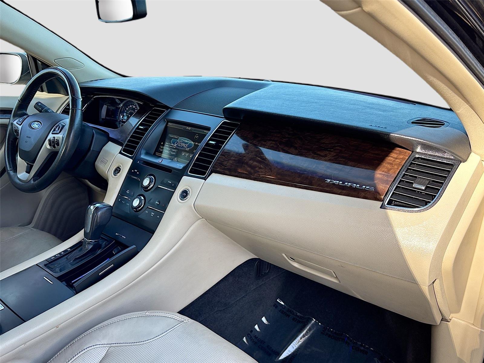 2015 Ford Taurus Limited