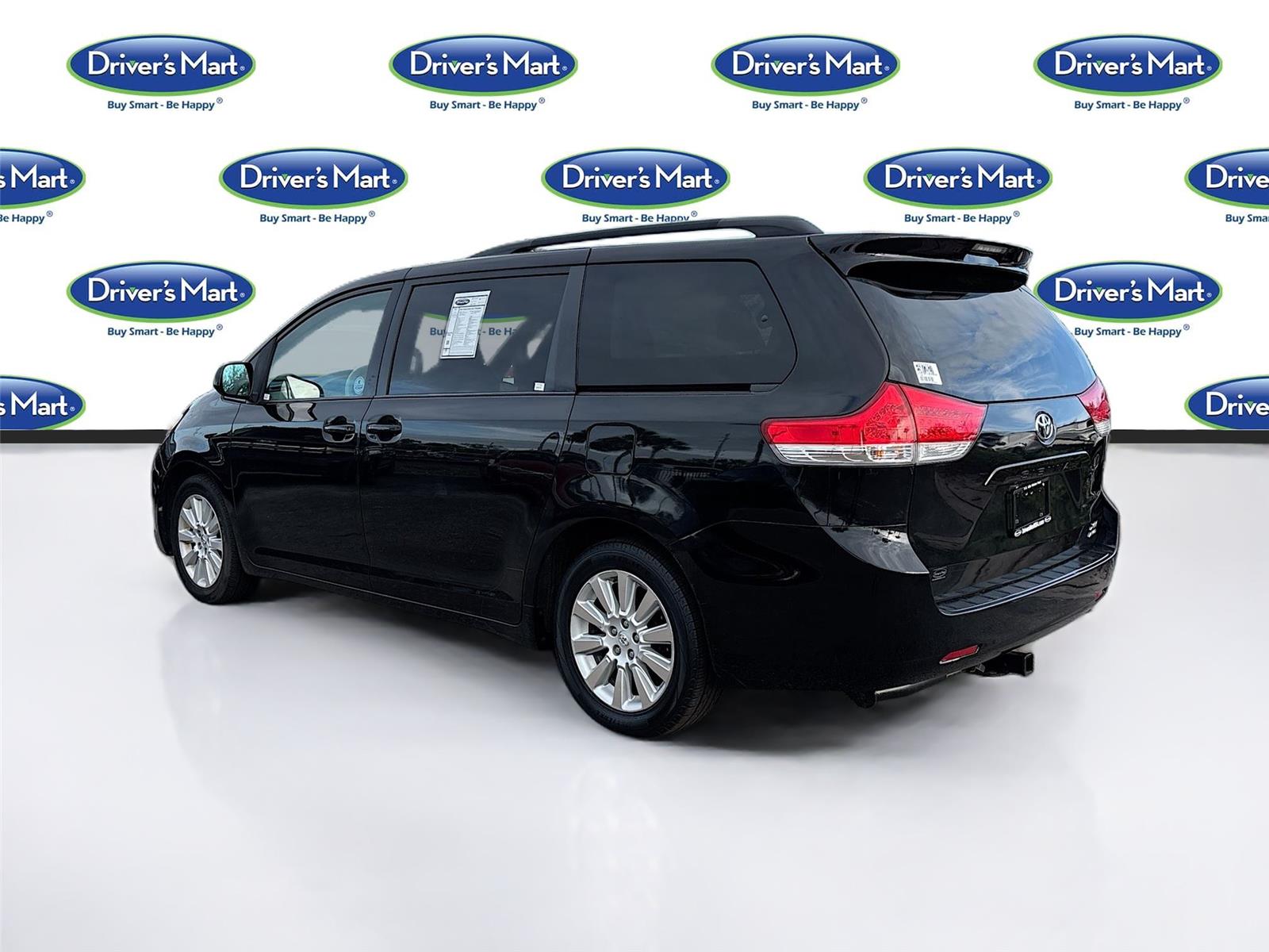 2014 Toyota Sienna XLE 7-Passenger