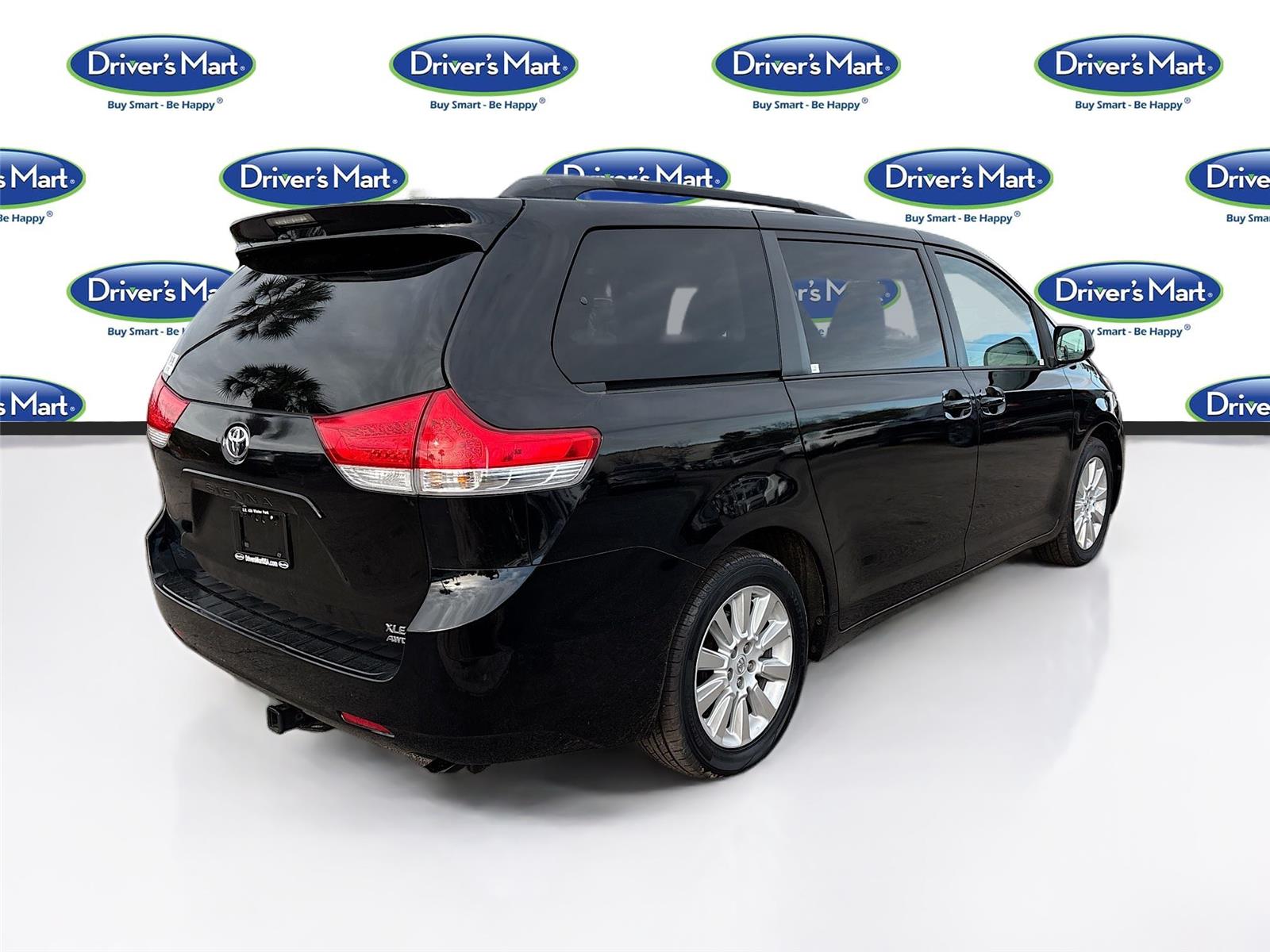 2014 Toyota Sienna XLE 7-Passenger