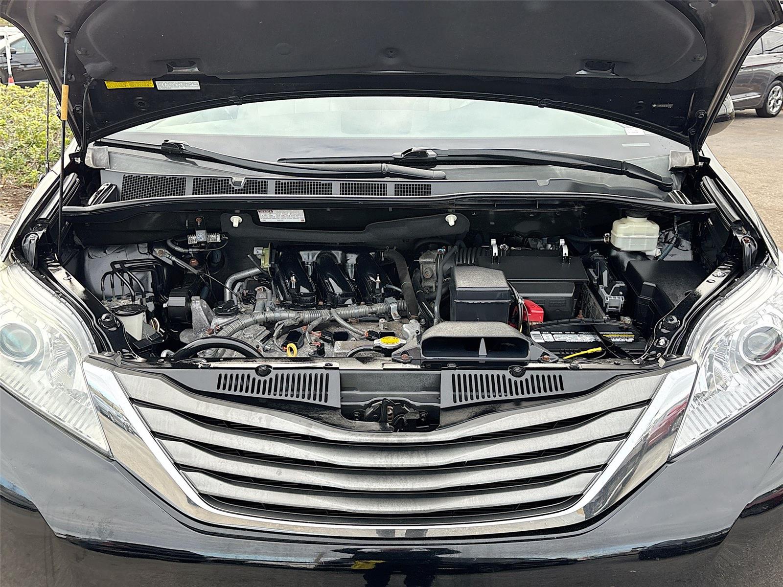 2014 Toyota Sienna XLE 7-Passenger